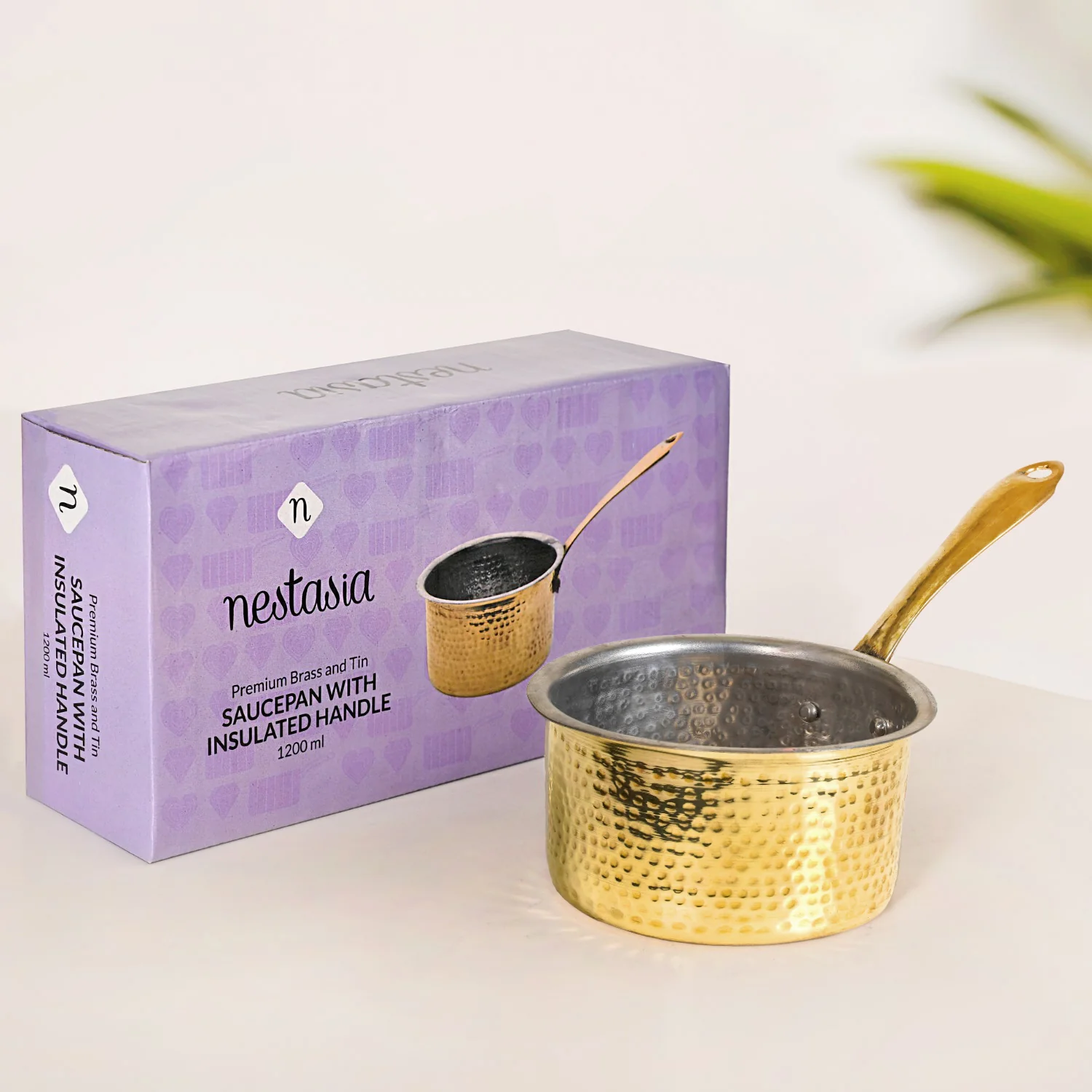 Pure Brass Hammered Saucepan 1200ml - Image 2