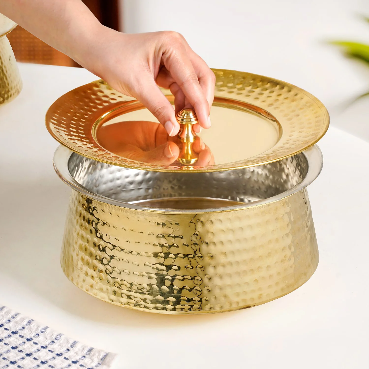Pure Brass Handi Cooking Pot With Lid 3000ml - Image 3