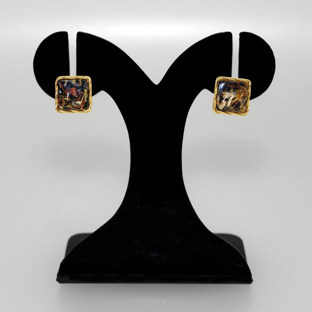 Quiet Twist Stud Earrings Black - Image 6
