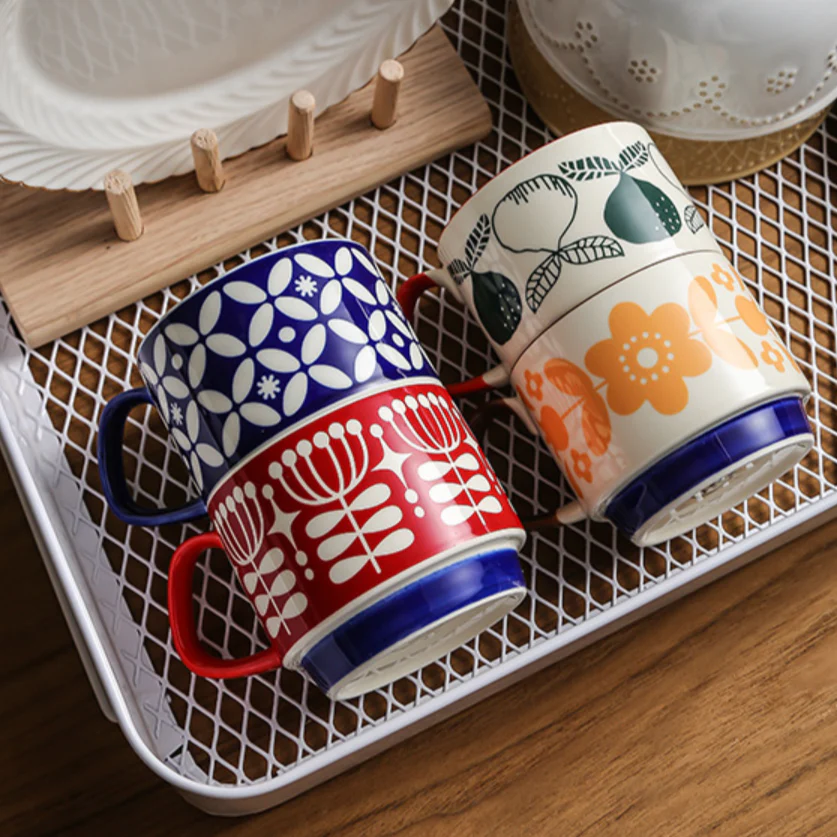 Red And White Cup - Image 4