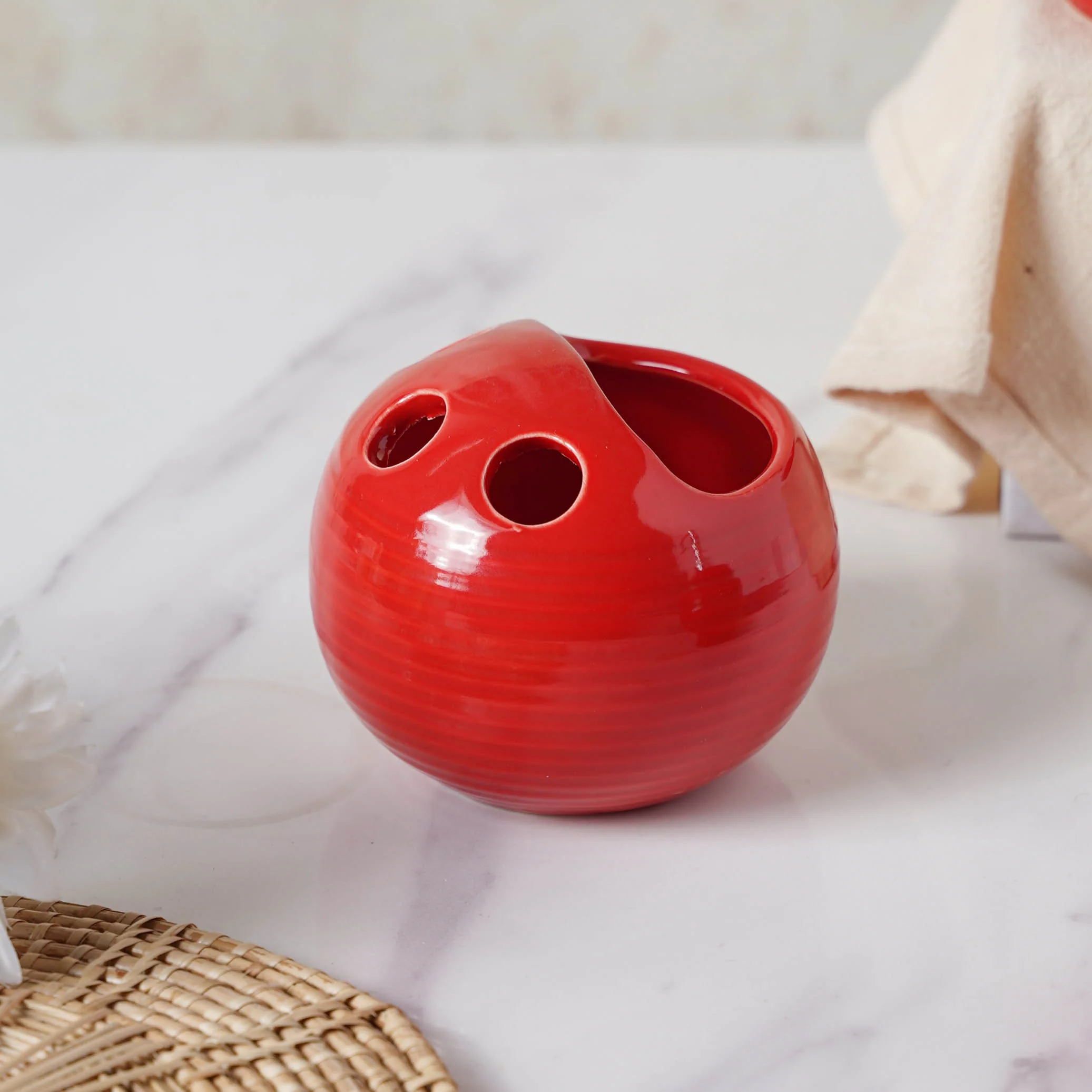 Red Ceramic Bath Set - Image 4