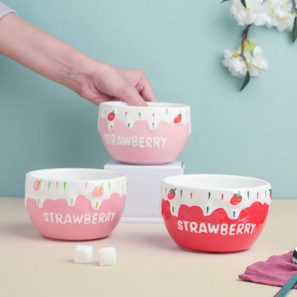 Red Strawberry Side Bowl 400 ml - Image 6