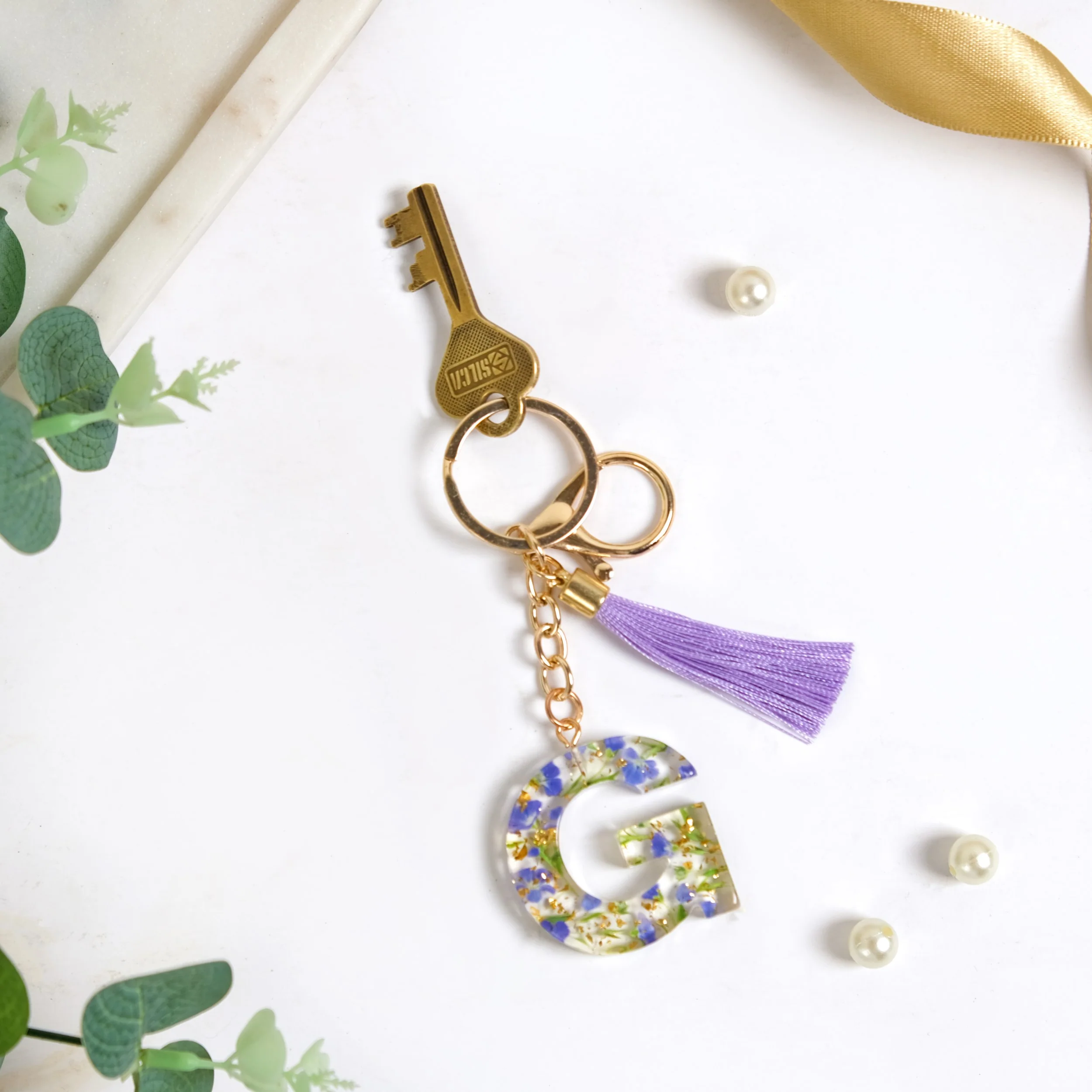 Resin Art G Alphabet Keychain - Image 8