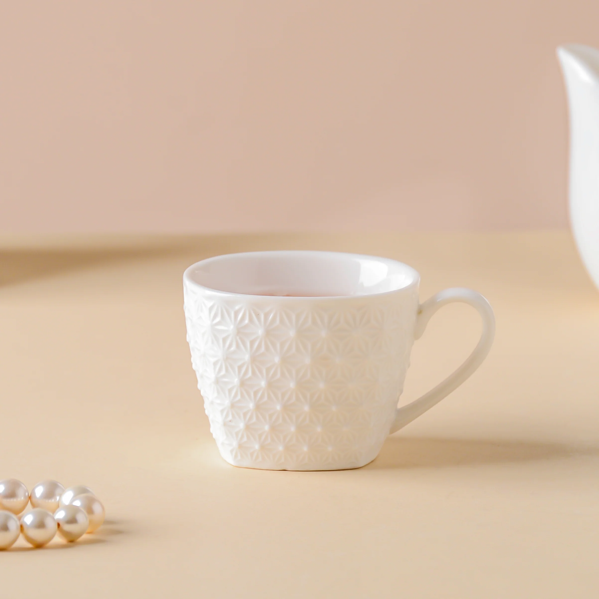 Riona Patterned Teacup White - Image 3