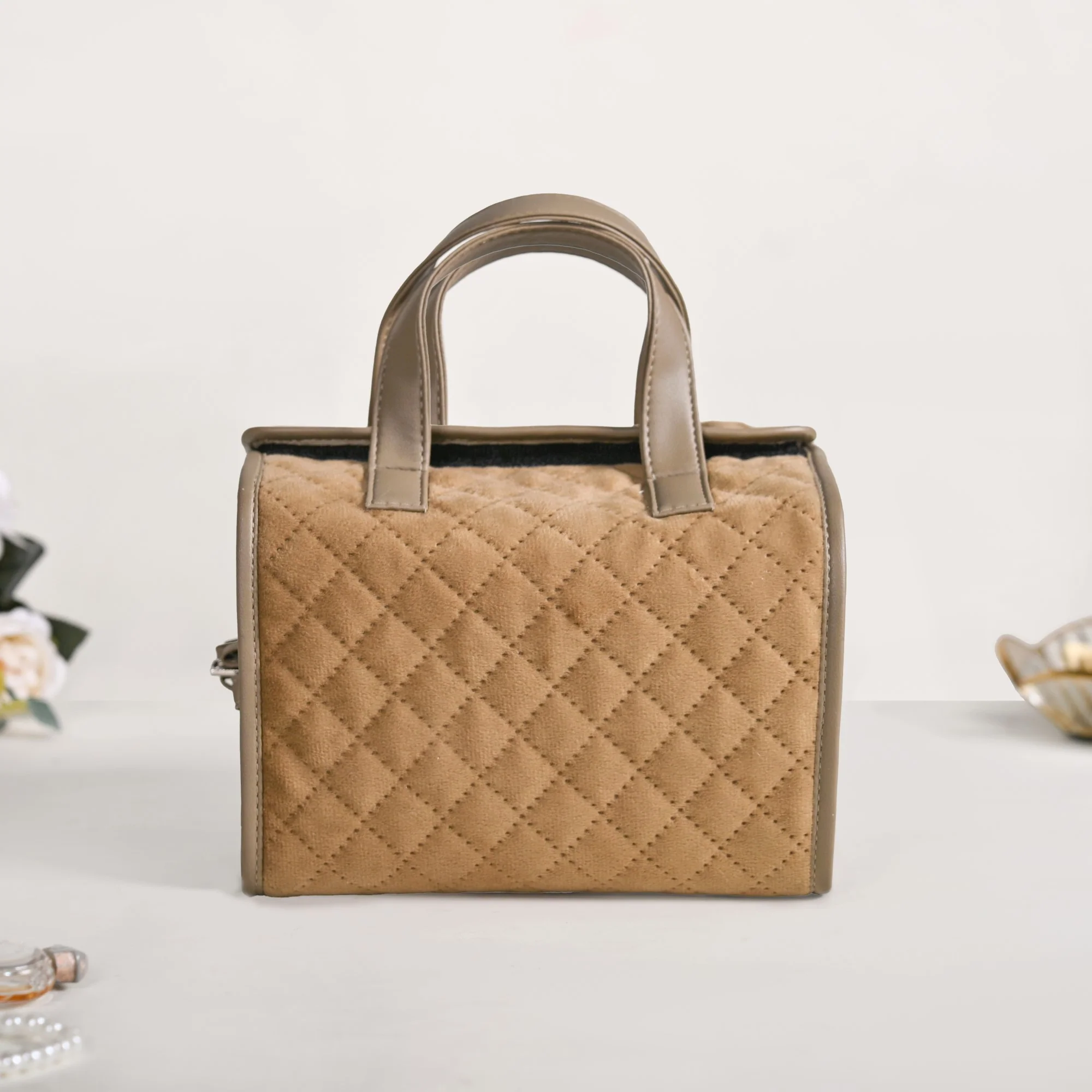 Roll Up Beige Vanity Makeup Pouch - Image 9