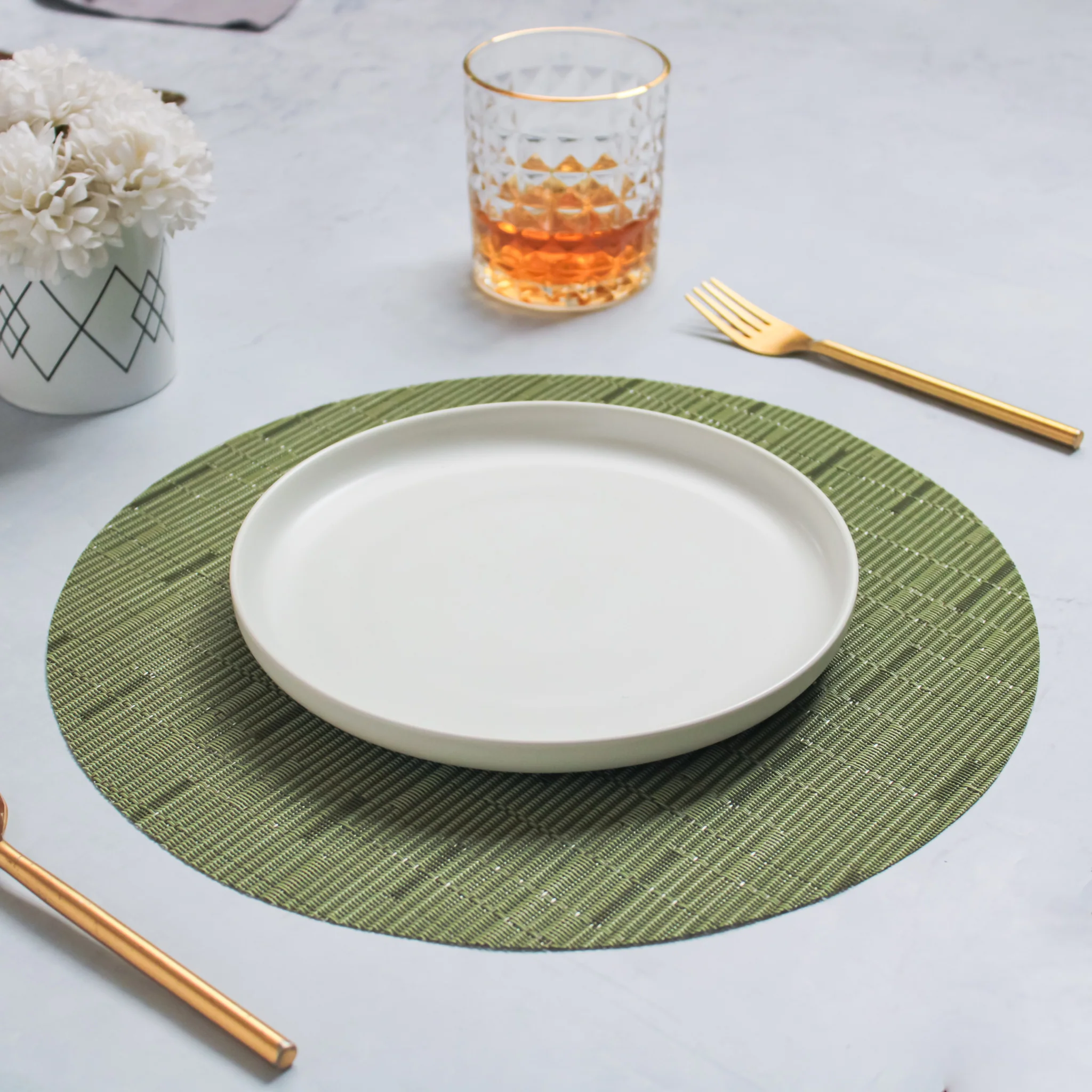 Round Placemat Green Set of 4 - Image 3