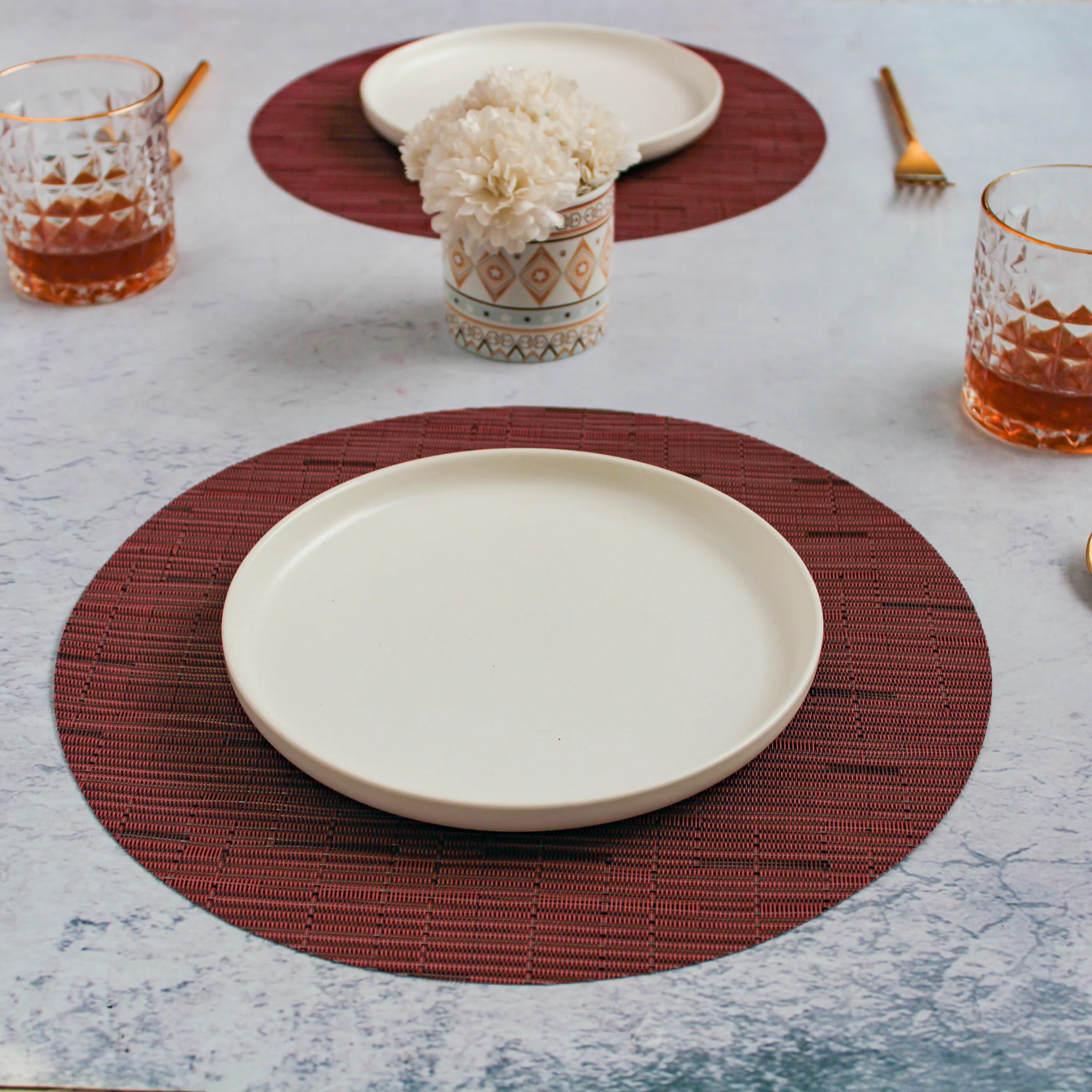 Round Placemat Maroon Set of 4 - Image 6