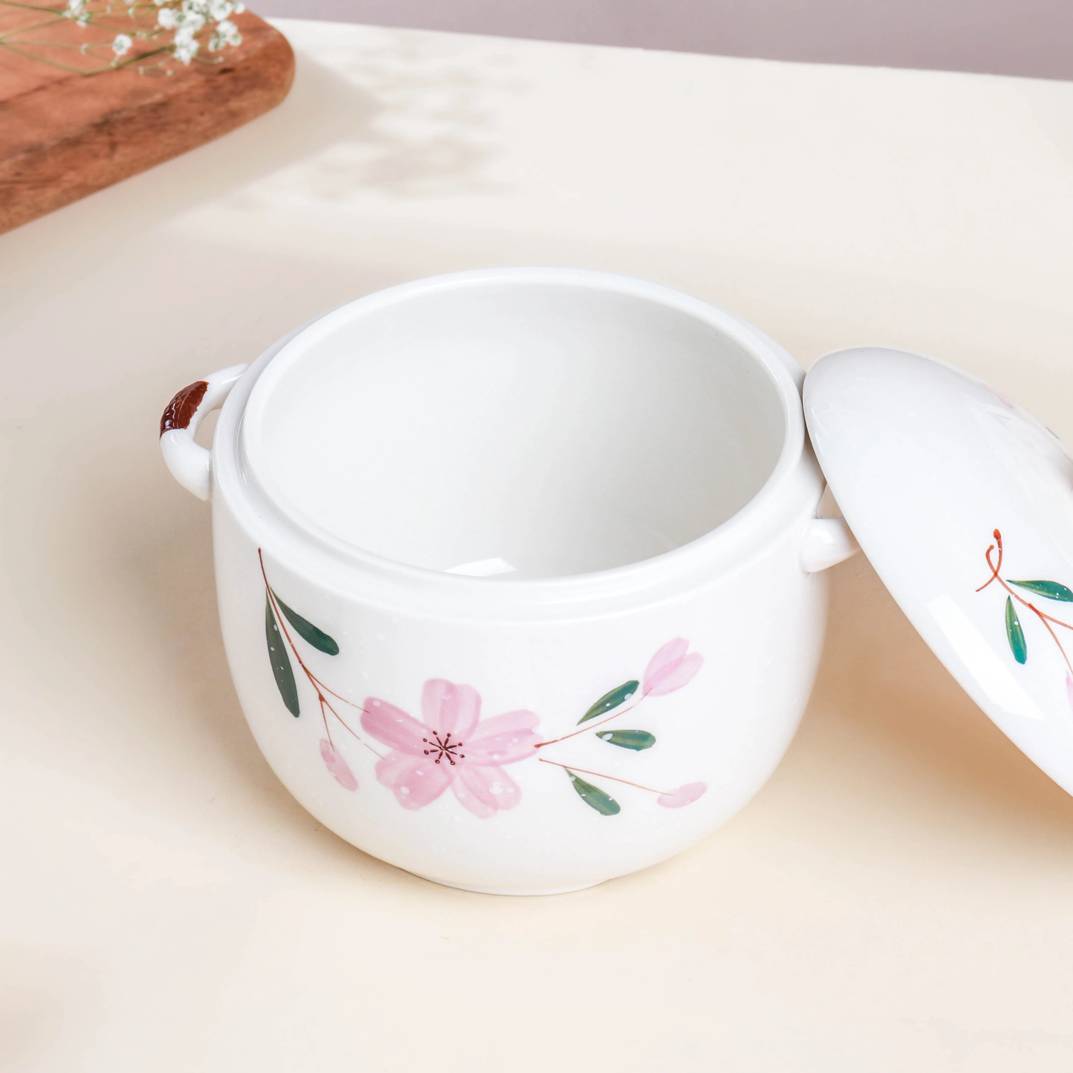 Sakura White Casserole Pot Medium - Image 6