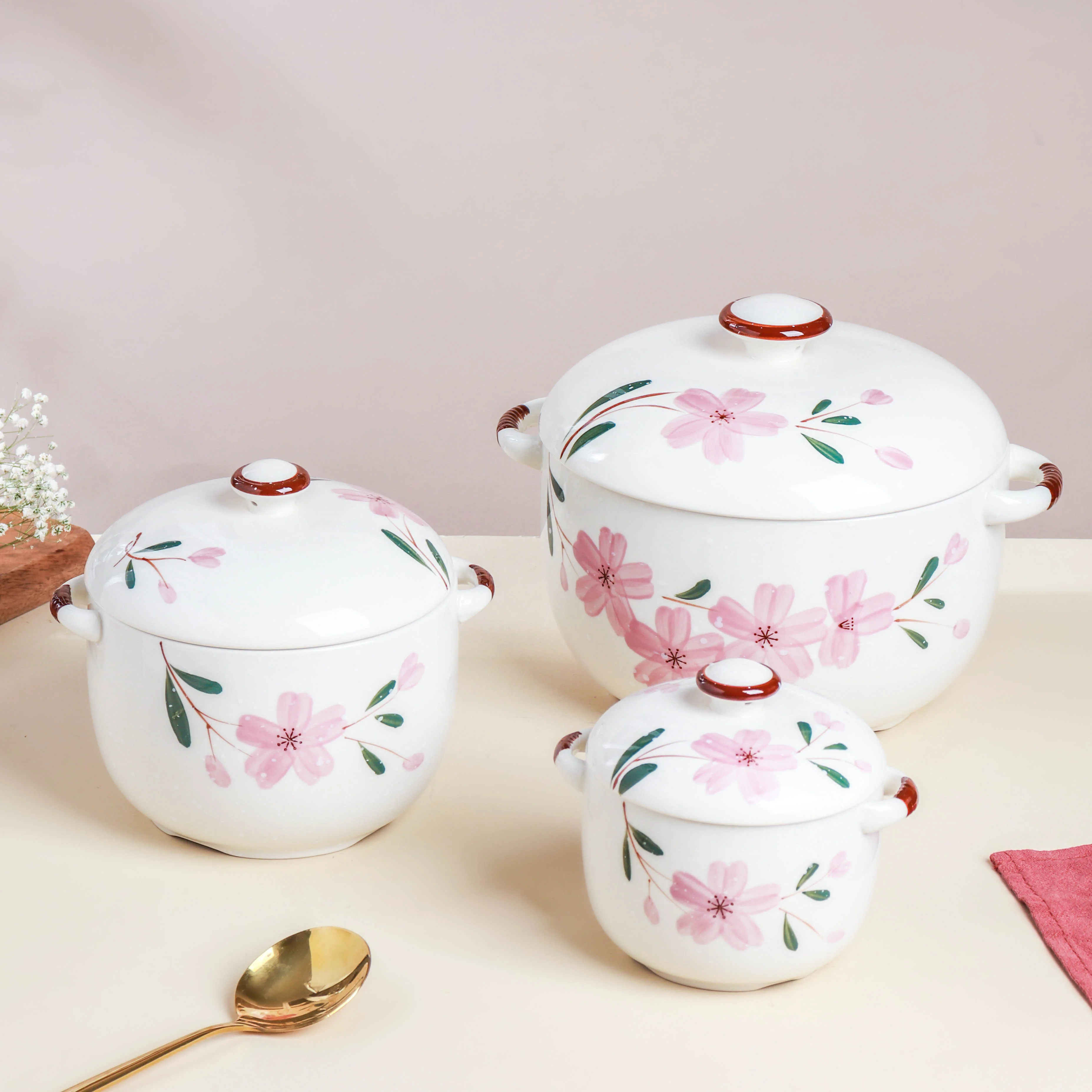 Sakura White Casserole Pot Medium - Image 9