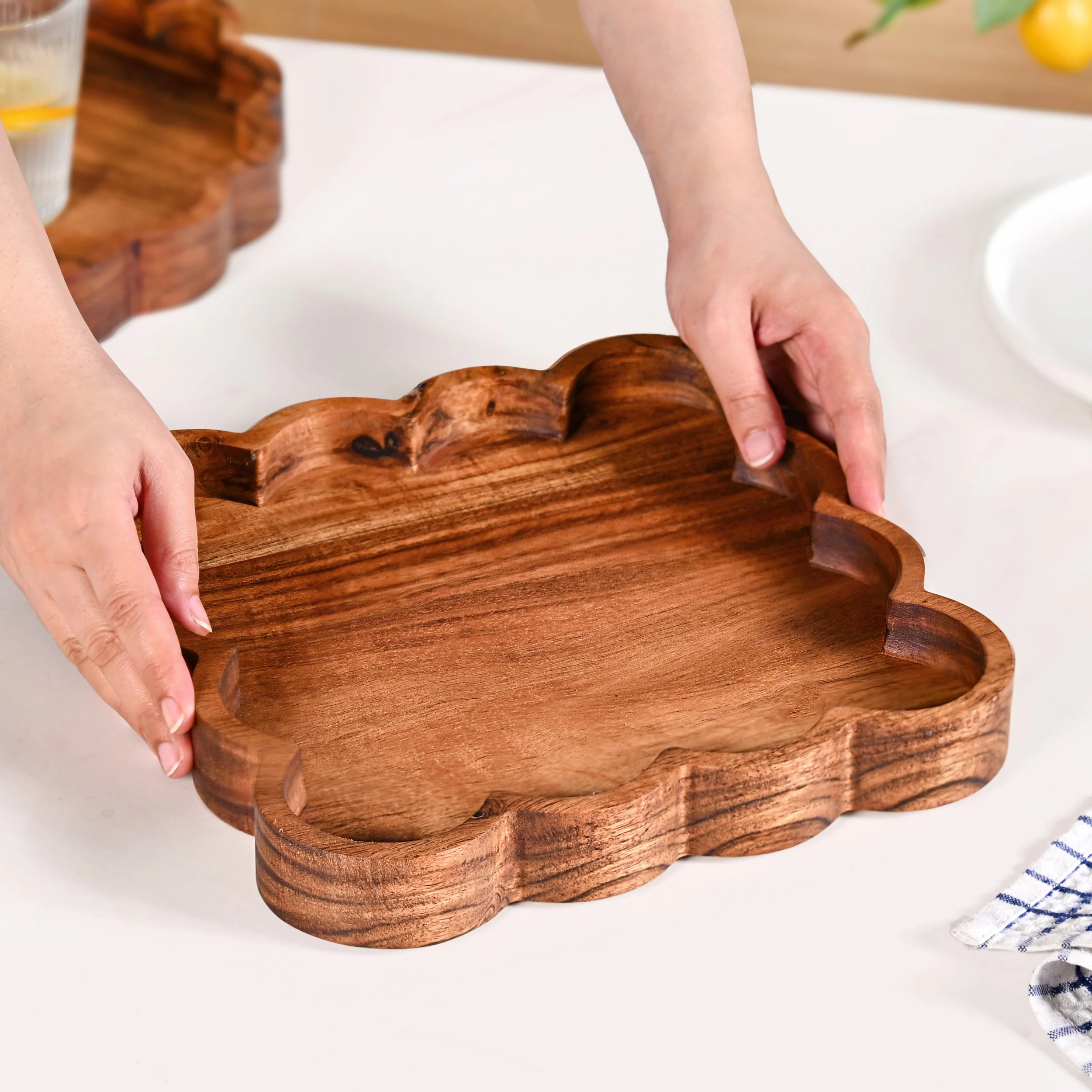 Scallop Acacia Wood Square Serving Platter 26x26cm - Image 3