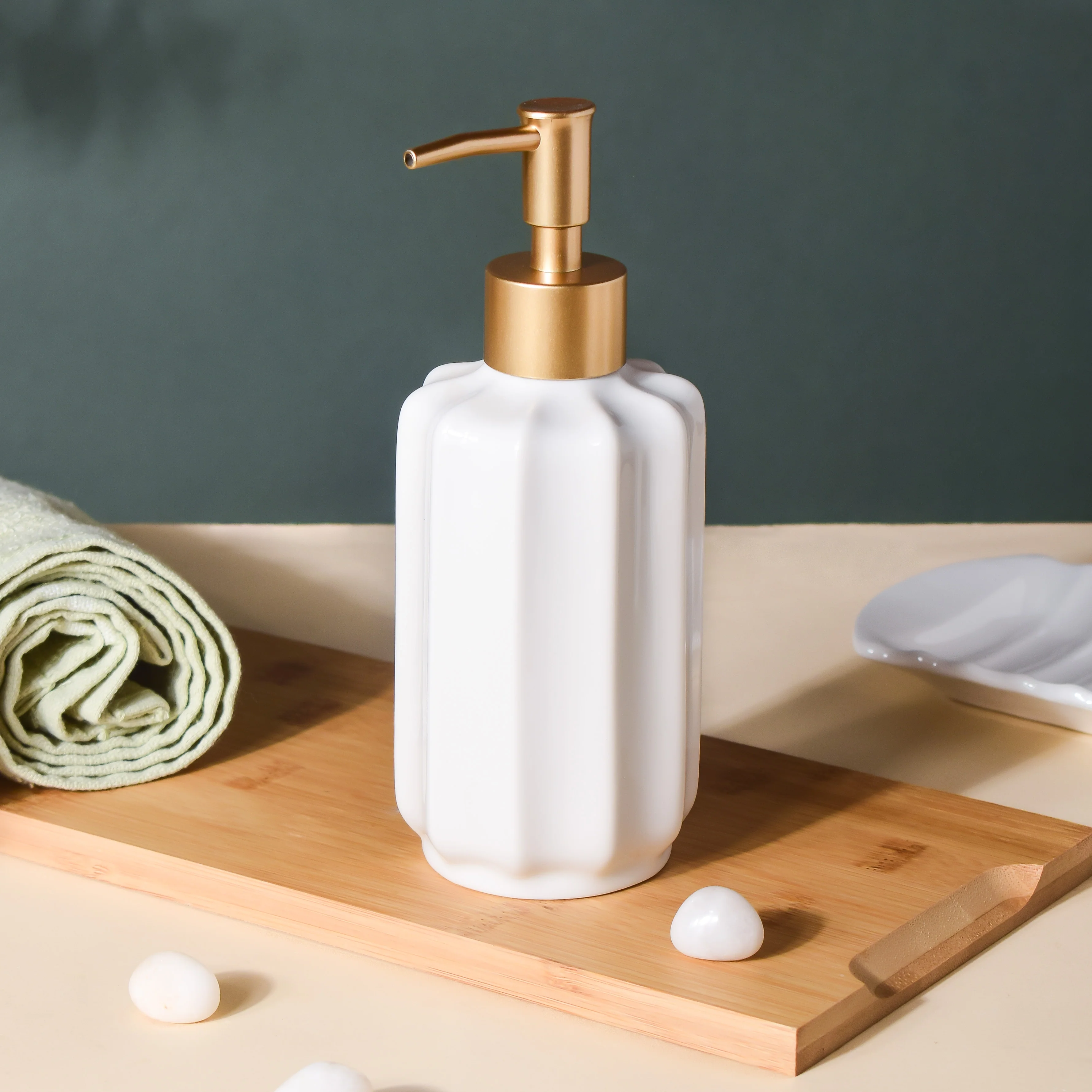 Seasalt White Bathroom Essentials Set Of 5 - Image 4