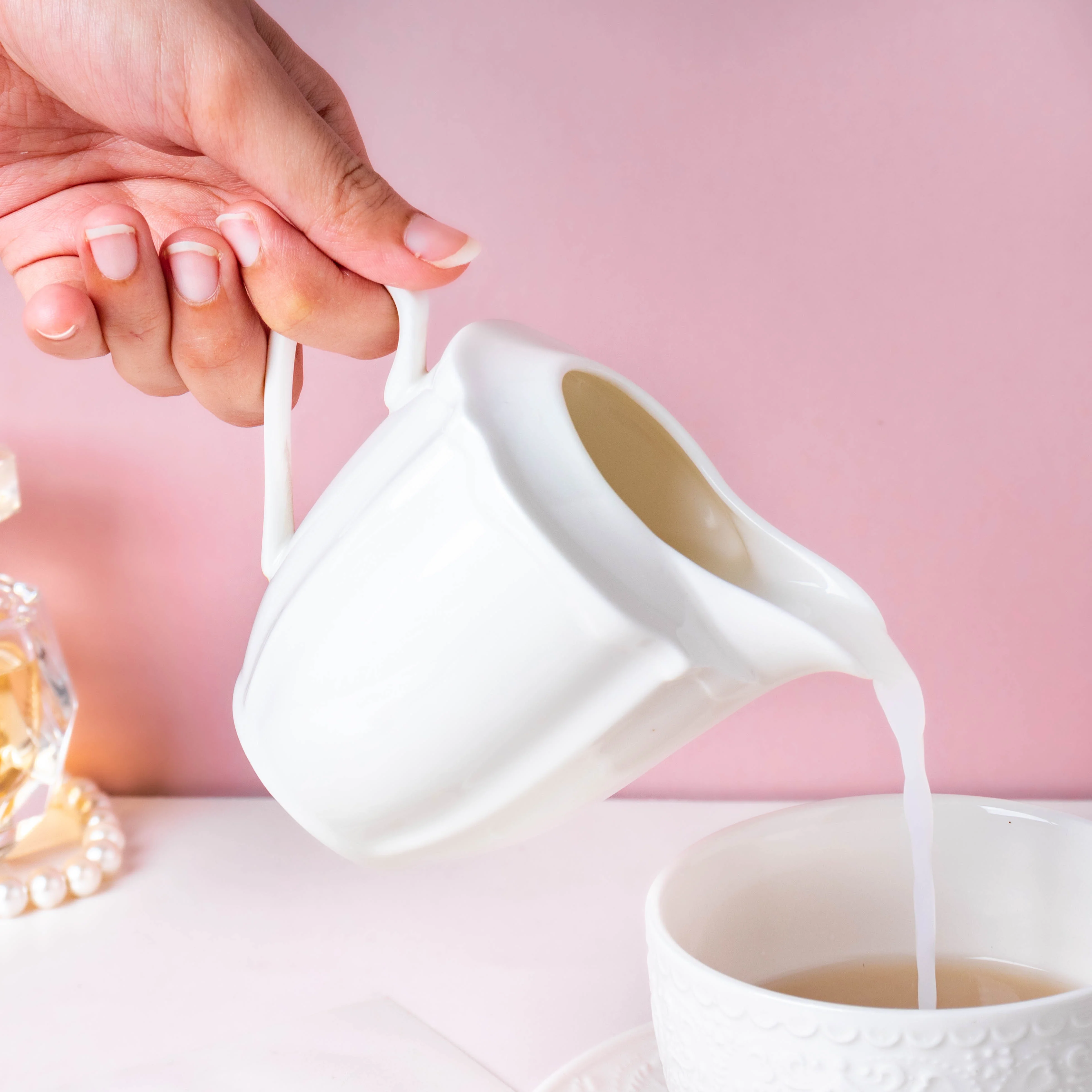 Serena White Truffle Elegant Milk Pot 250 ml - Image 2