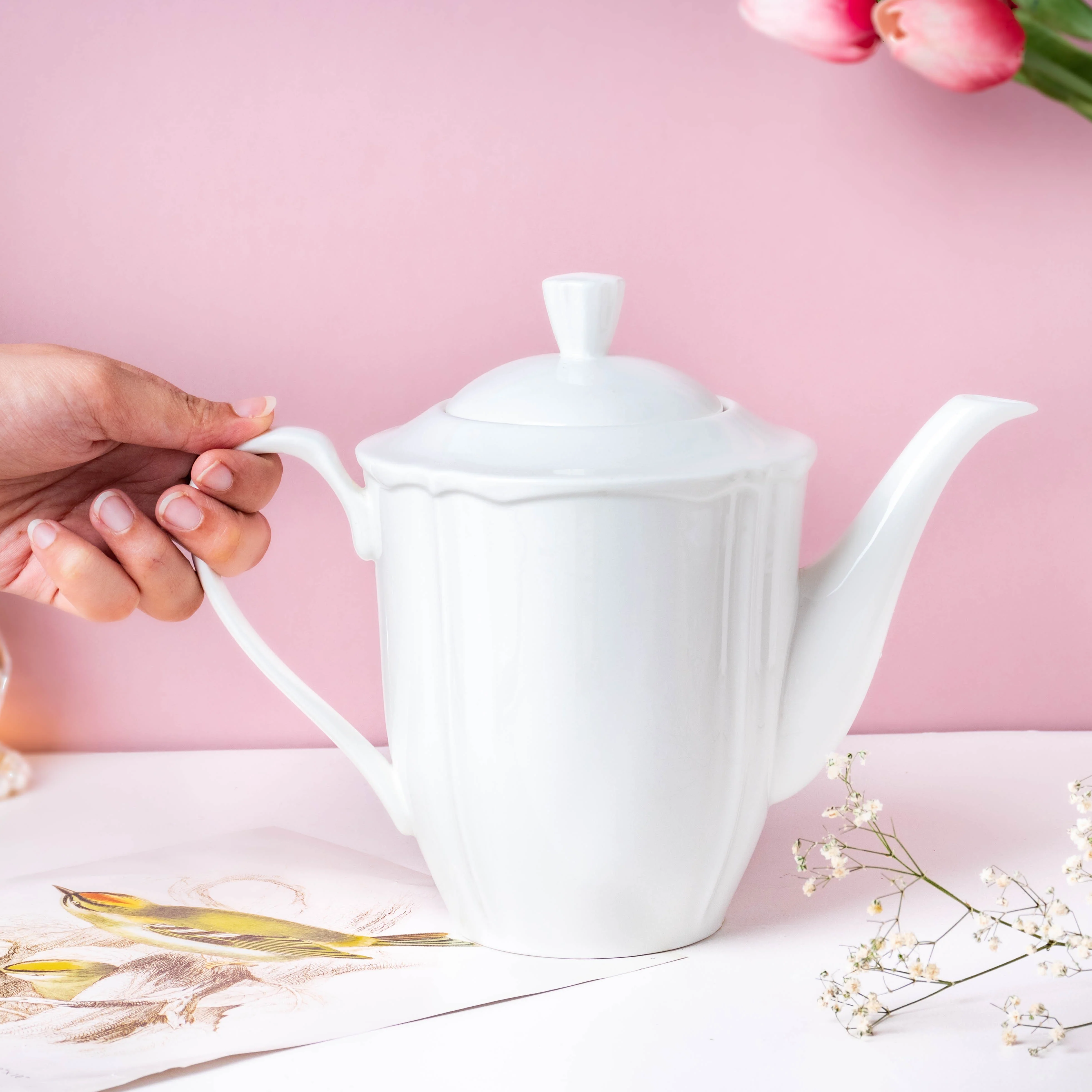 Serena White Truffle Elegant Ribbed Teapot 1300 ml - Image 4