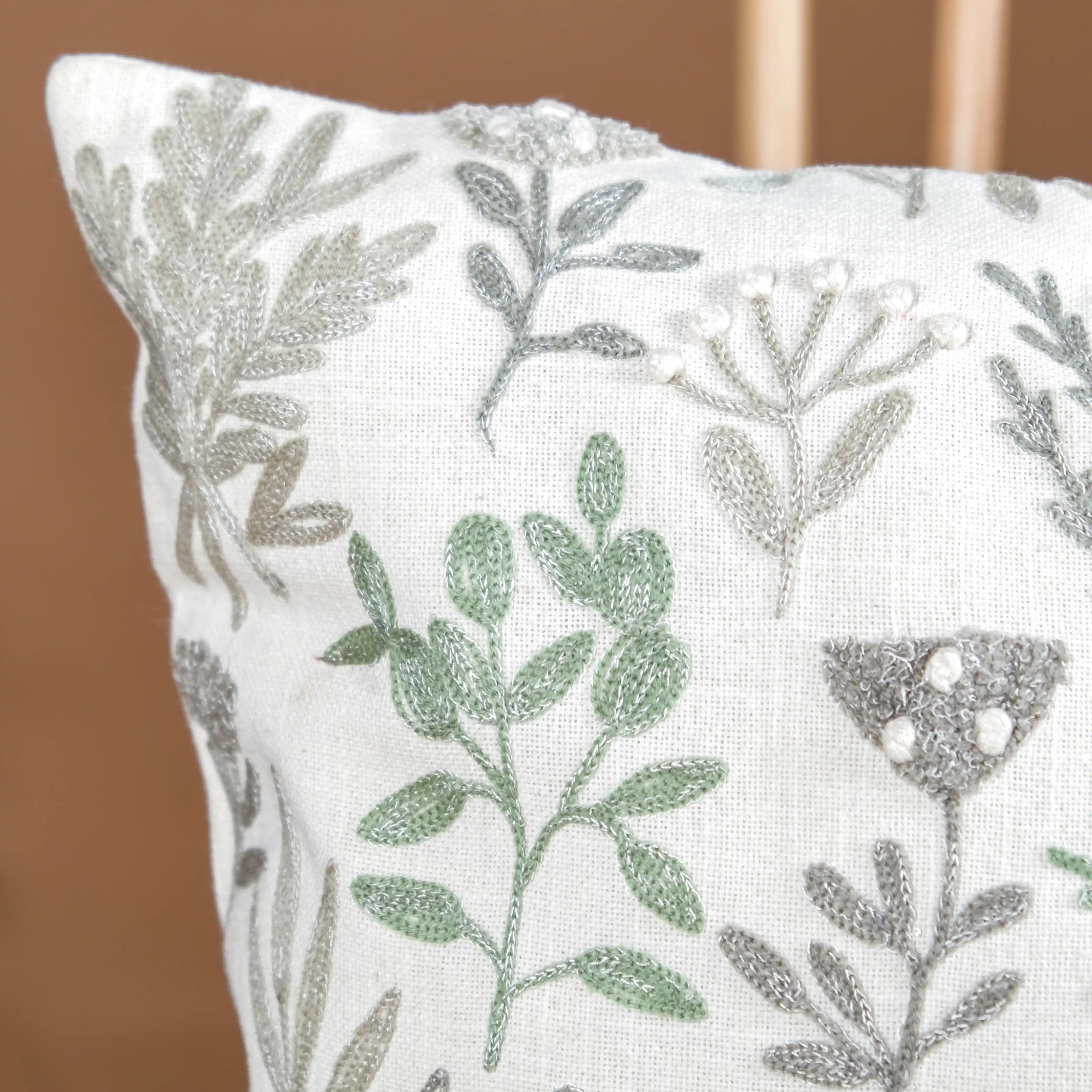 Set Of 2 Cotton Cushion Cover With Floral Embroidery - Image 3