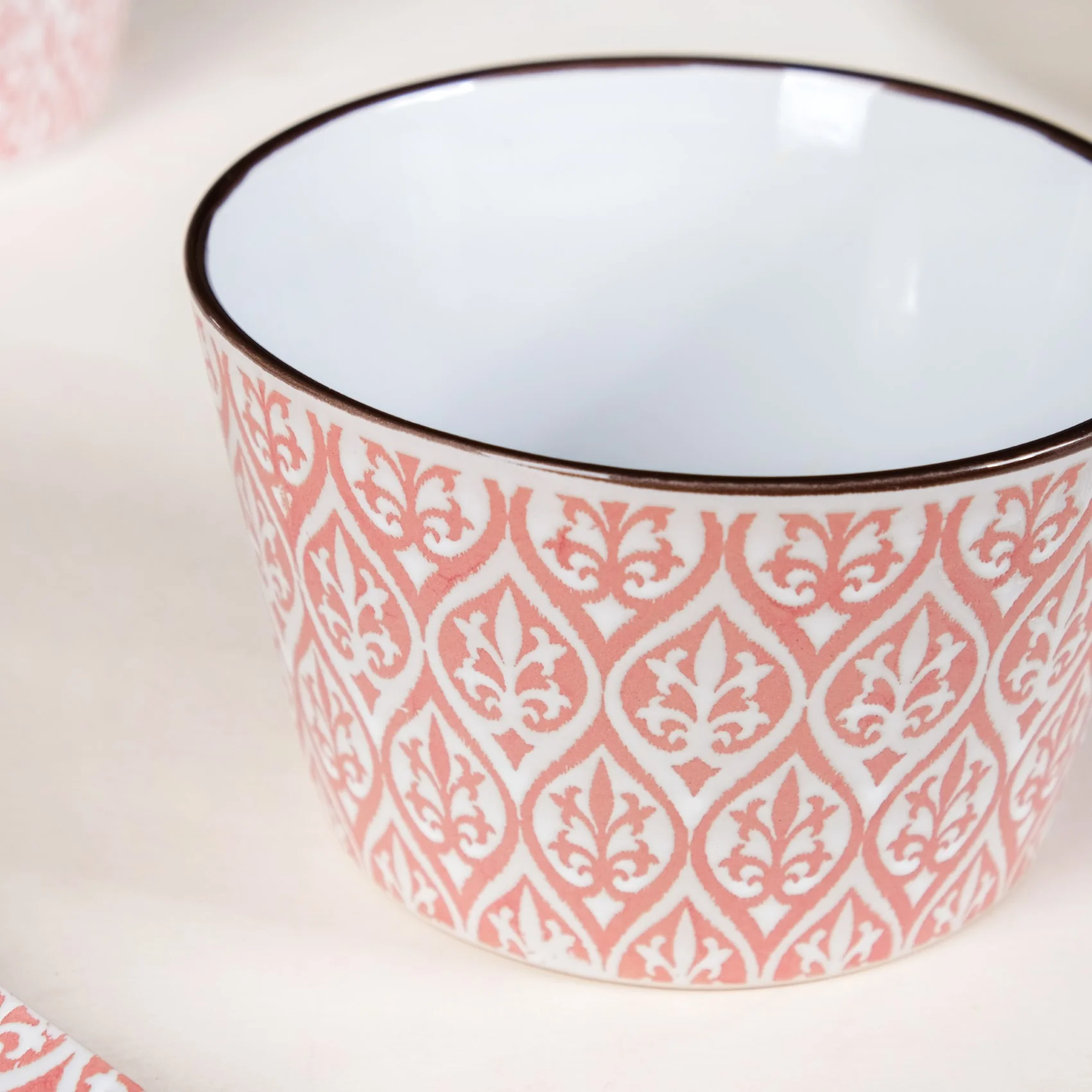 Set Of 4 Ceramic Baroque Serving Bowl Pink 650ml - Image 7
