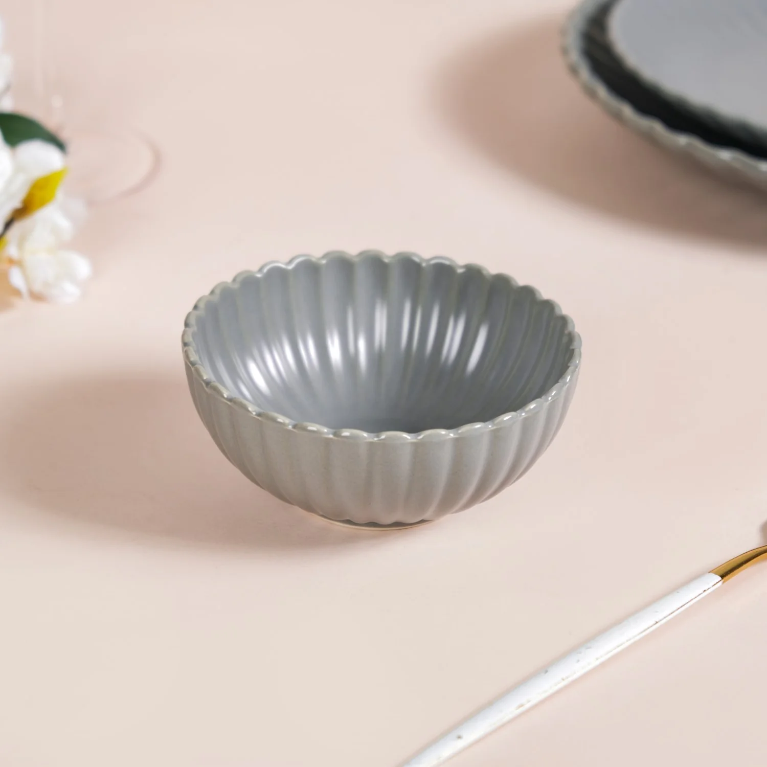 Set Of 4 Grey Scallop Side Bowls 250ml - Image 8