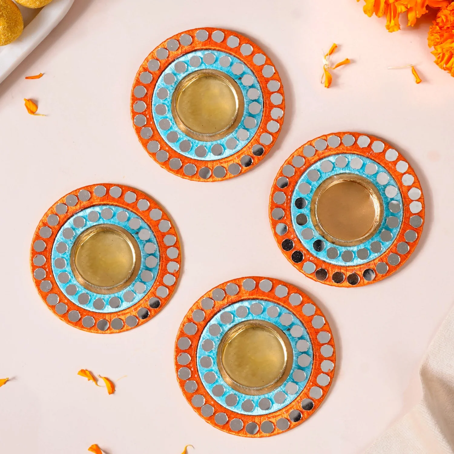 Set Of 4 Mirror Detailed Tea Light Holders - Image 3