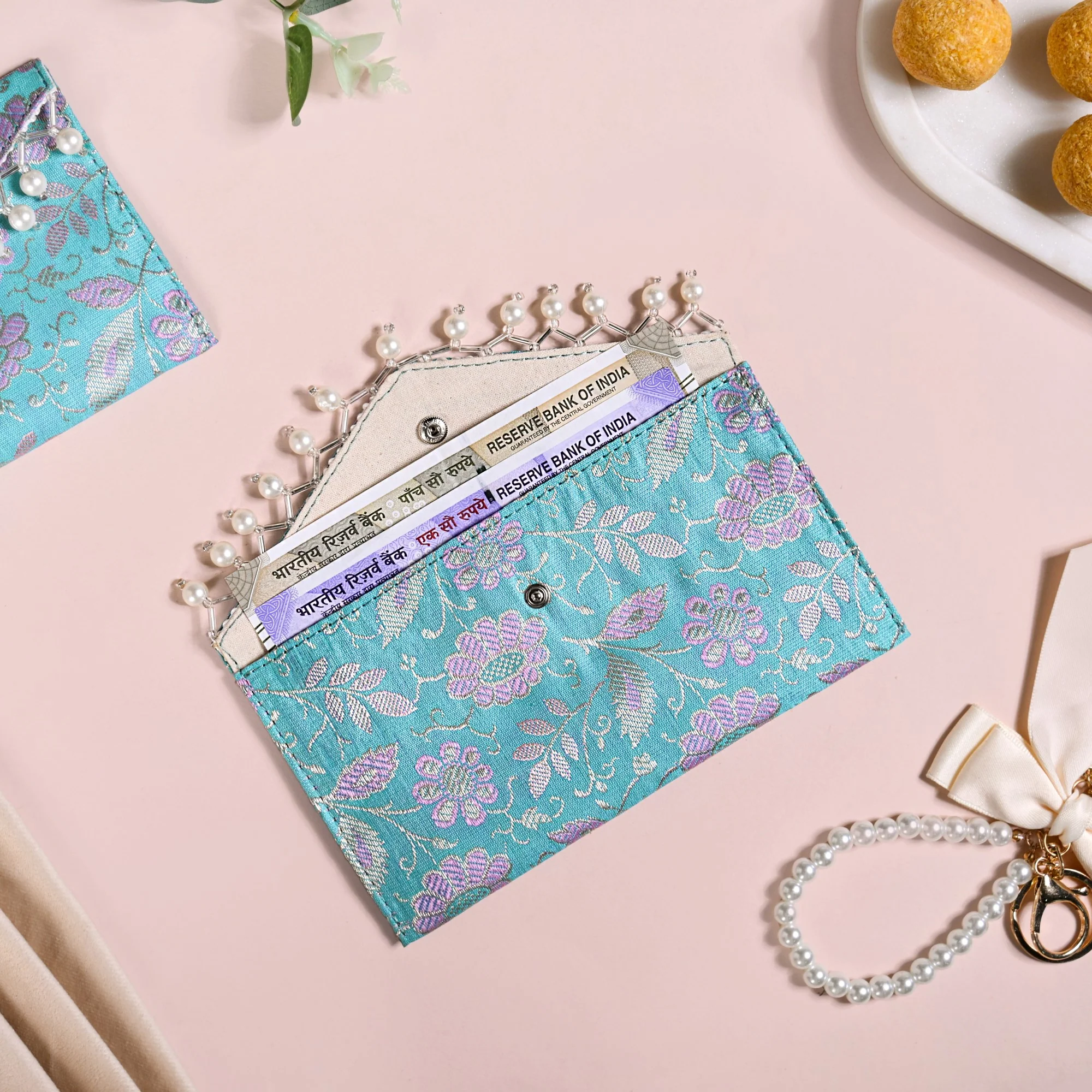 Jacquard Shagun Envelopes Set Of 6 - Image 7