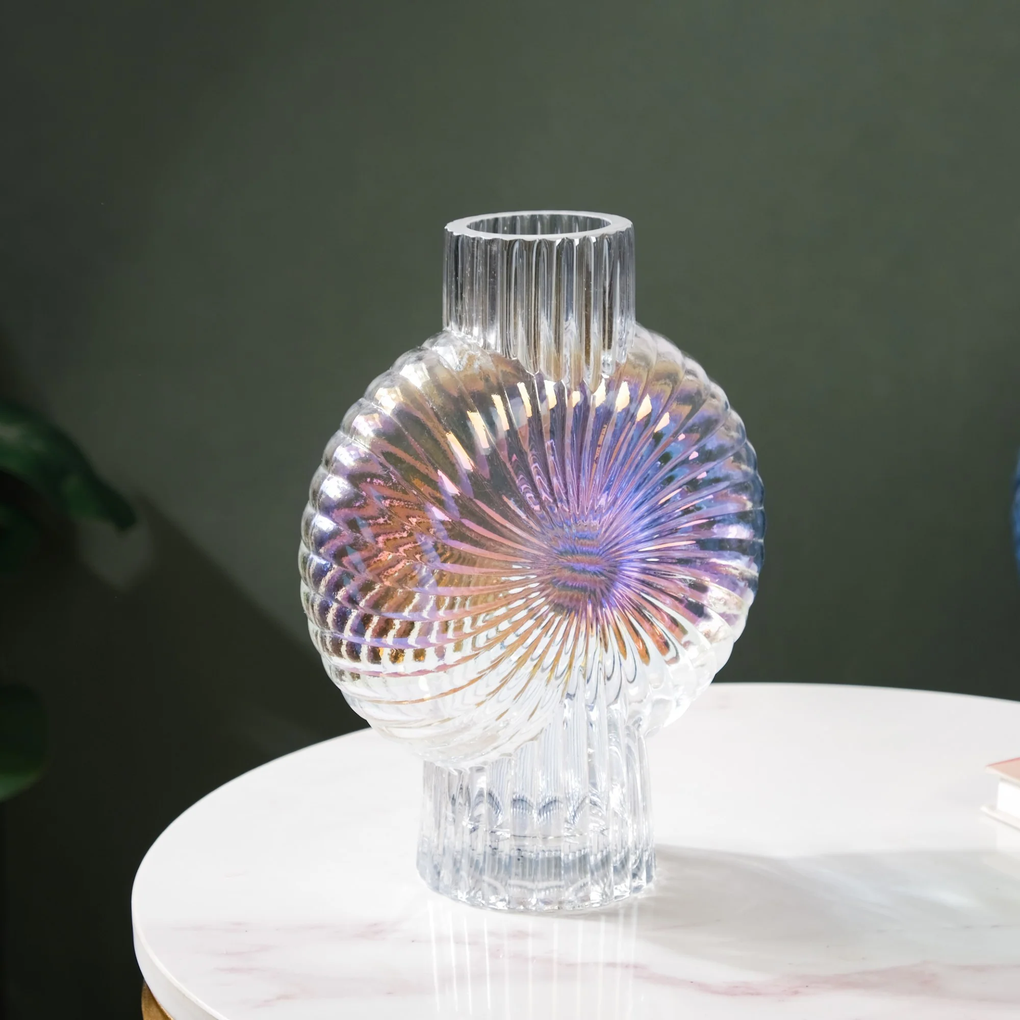 Shimmer Shell Design Glass Vase Small - Image 7