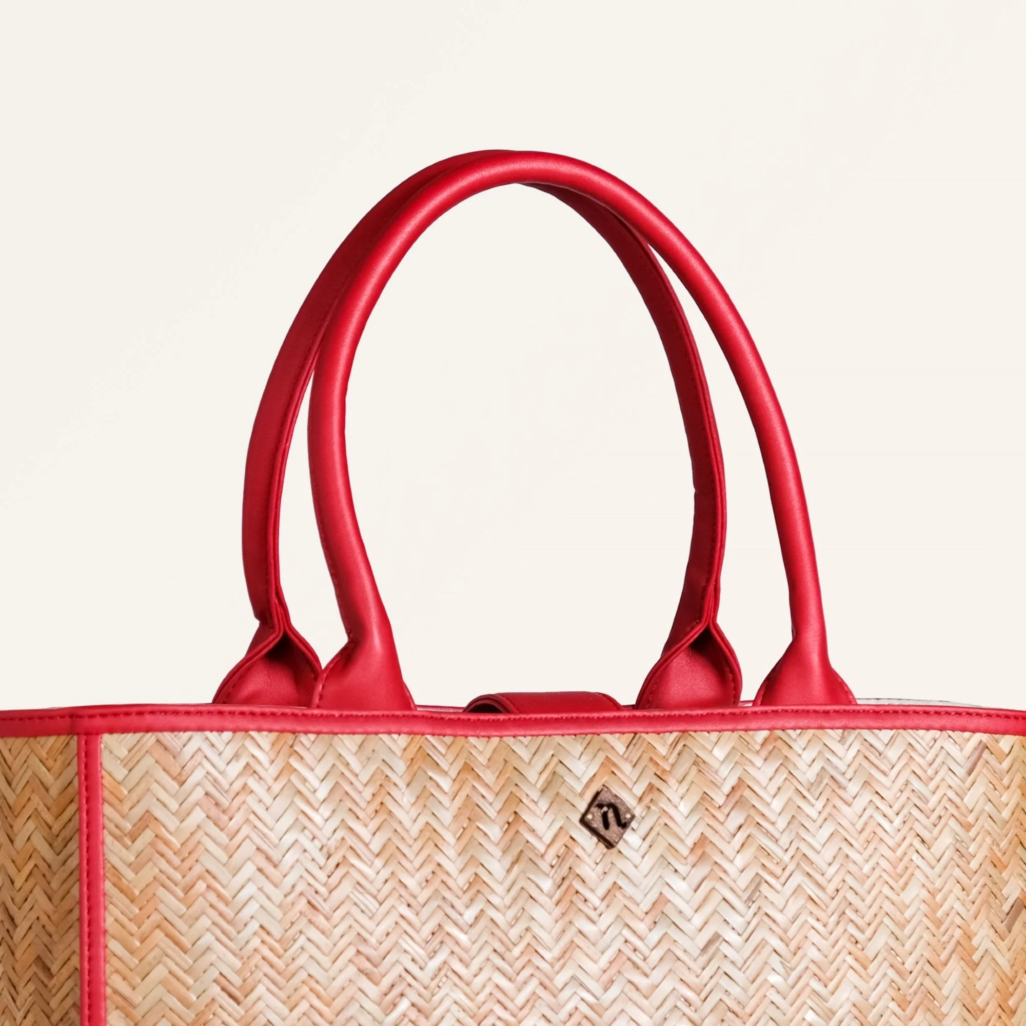 BreezeBag Ruby Red Weave Carryall Tote - Image 6