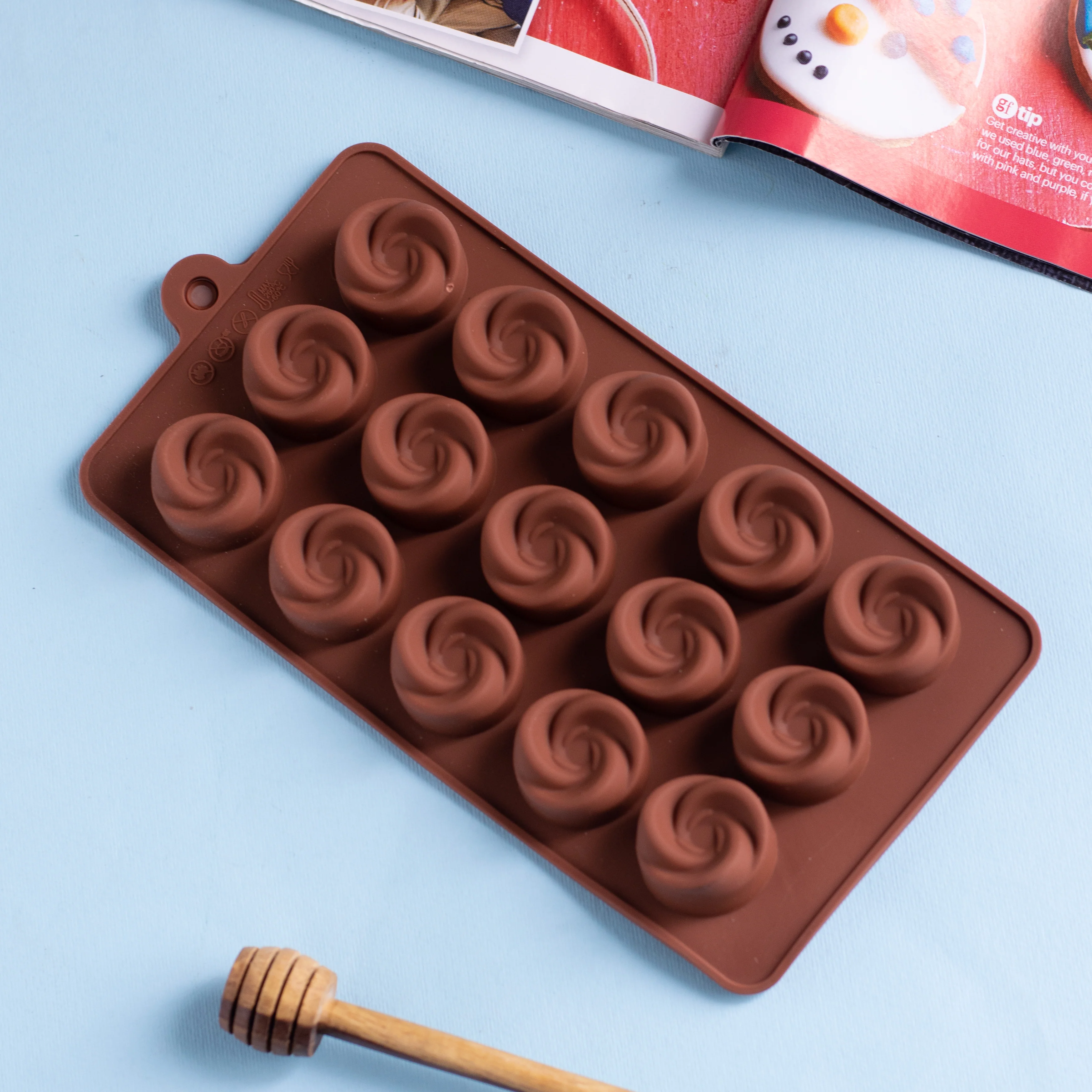 Silicone Mould For Cupcake Decoration - Image 4