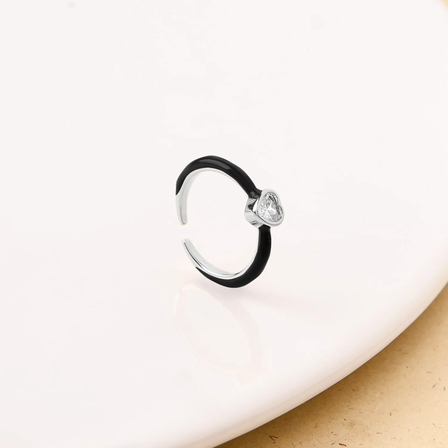 Silver And Black Geometric Ring - Image 5