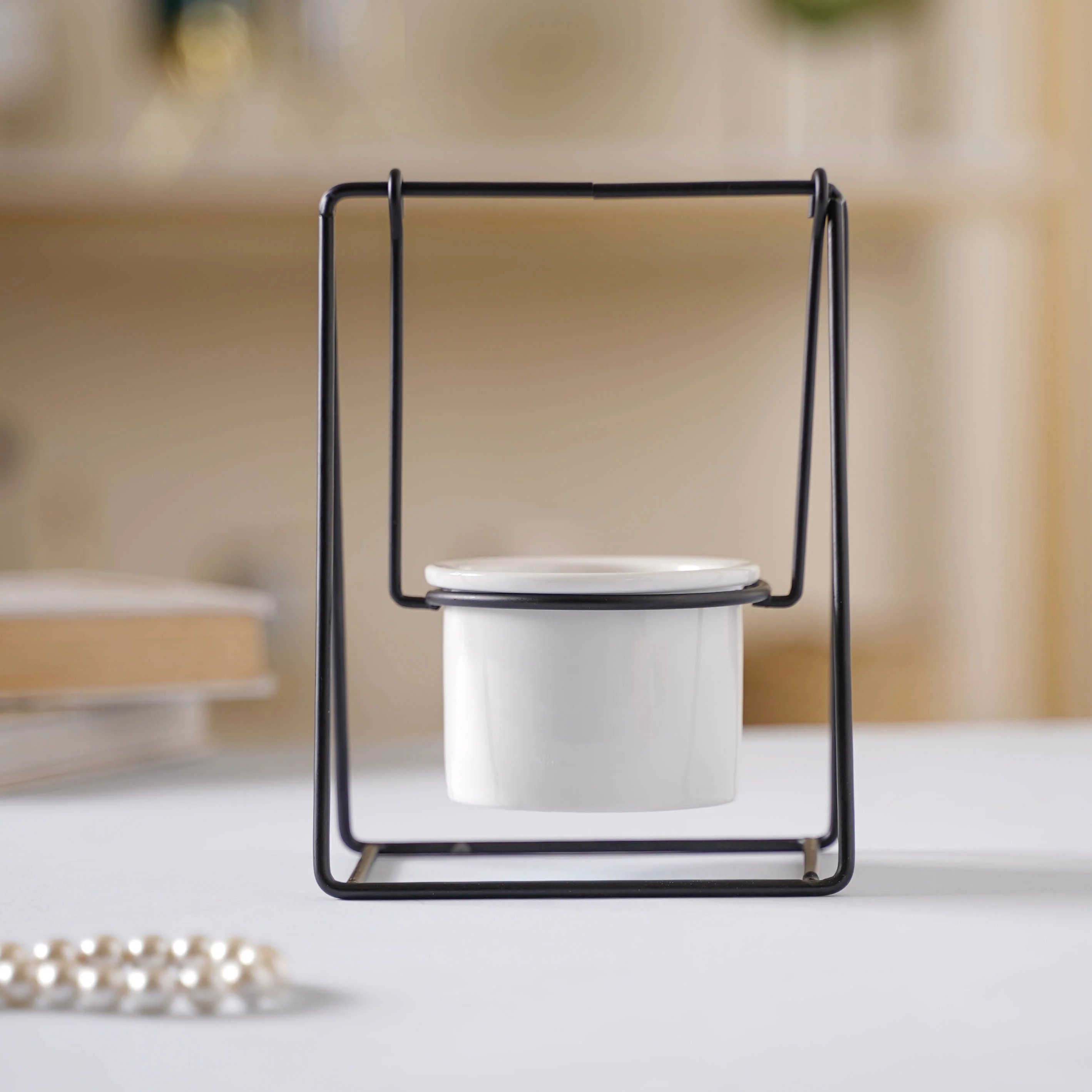 Single Swing Plant Pot - Image 4