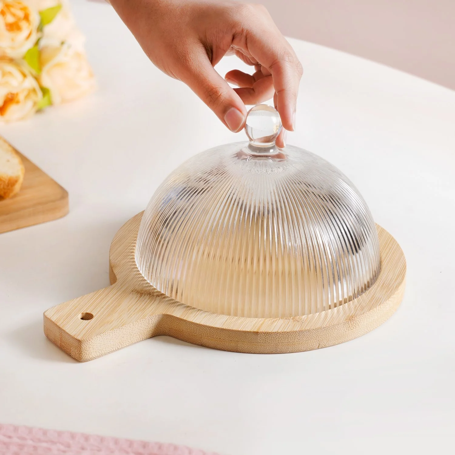 Small Serving Platter With Cloche 16cm - Image 3