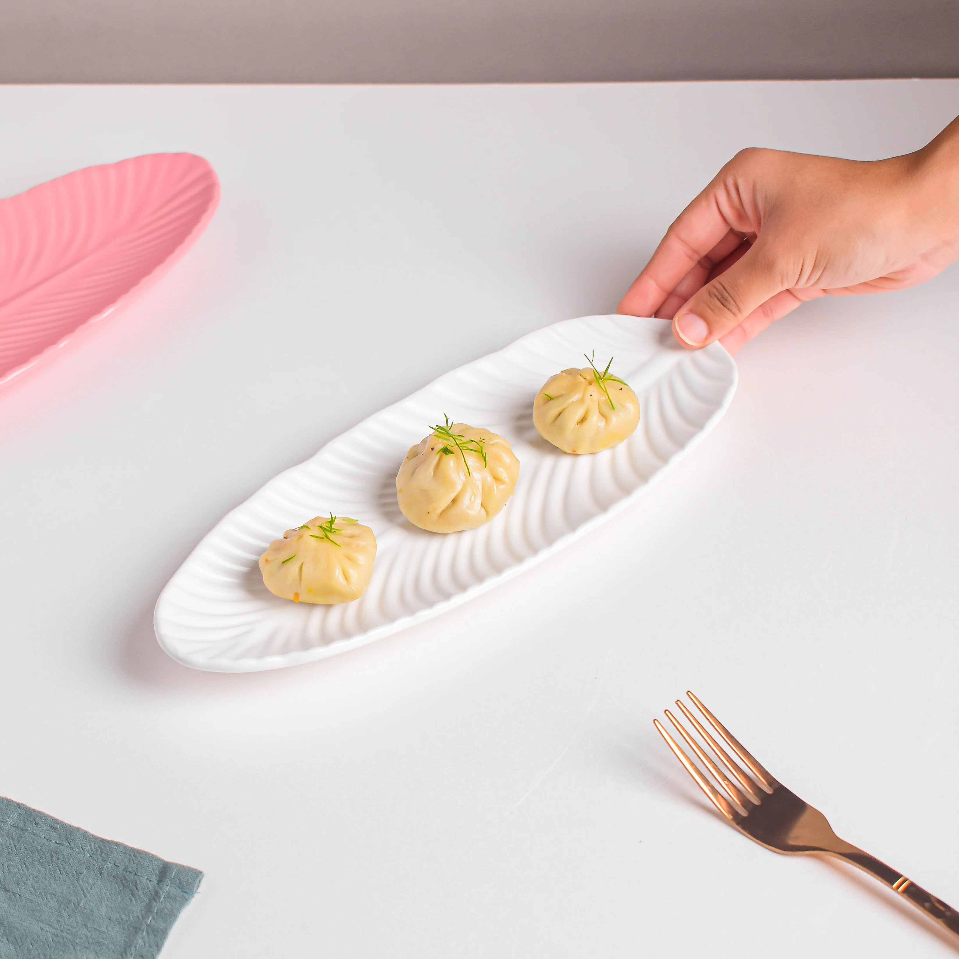 Snow White Leaf Platter - Image 2