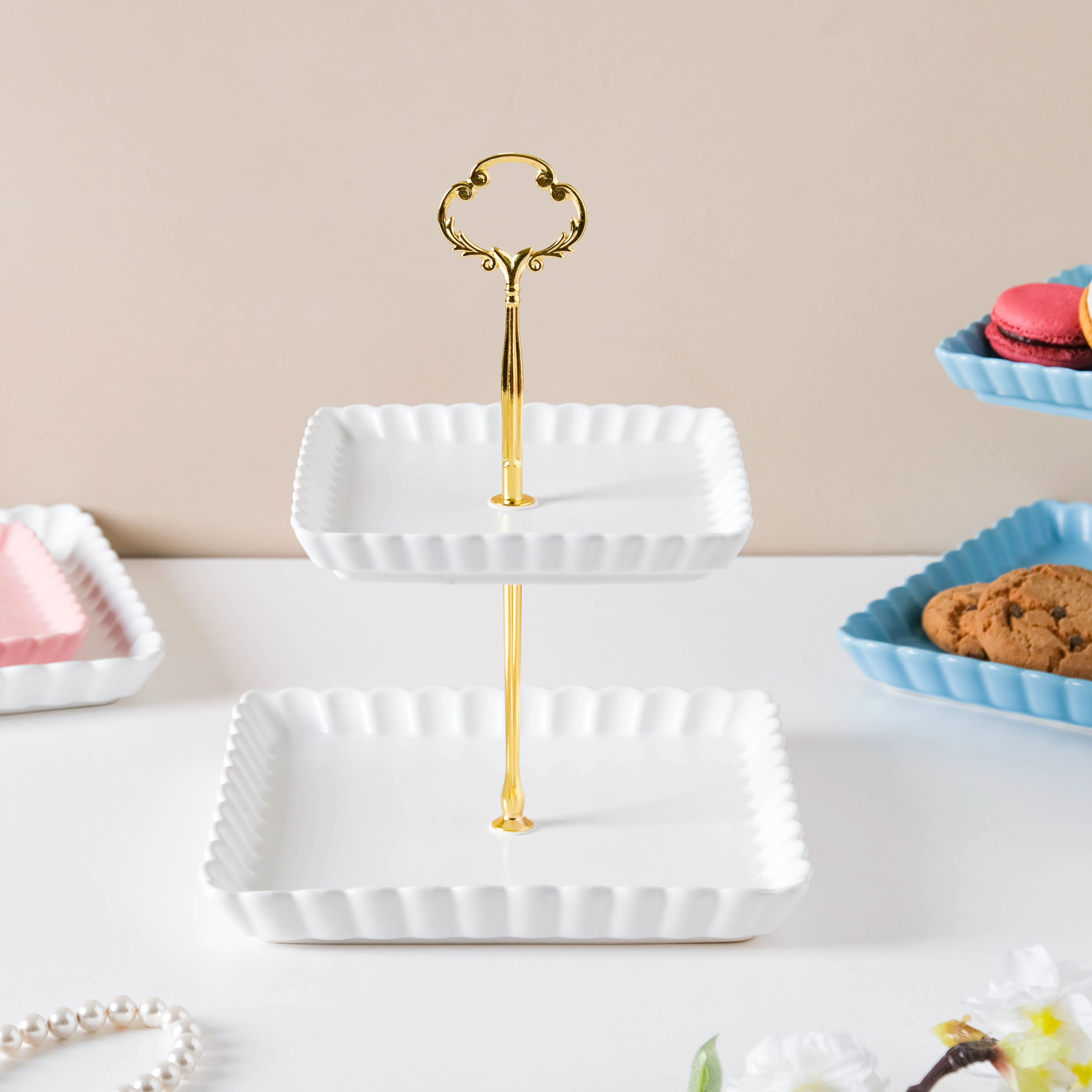 Snow White Square 2-tier Cupcake Stand - Image 3