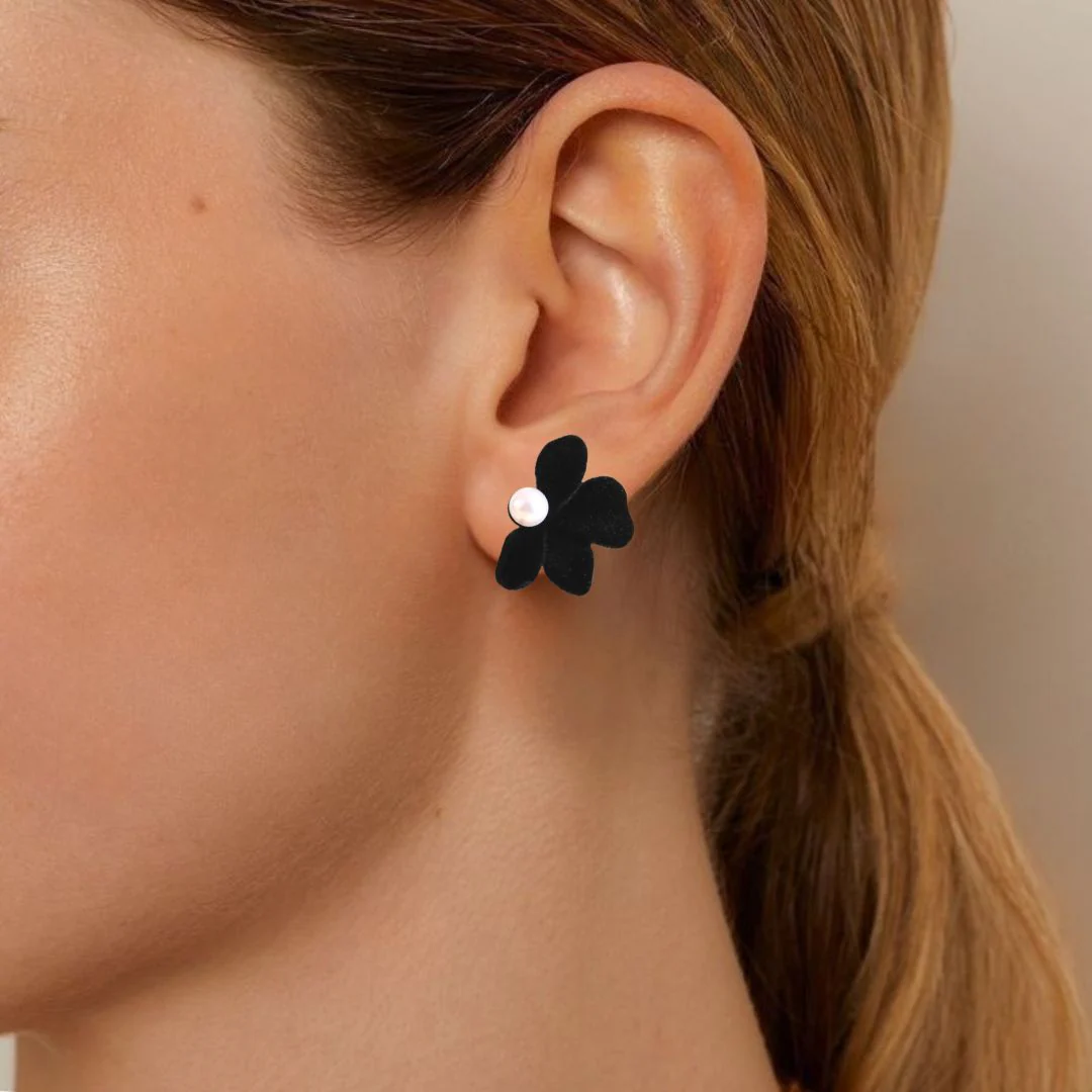 Soft Velvet Blossom Studs Black - Image 5