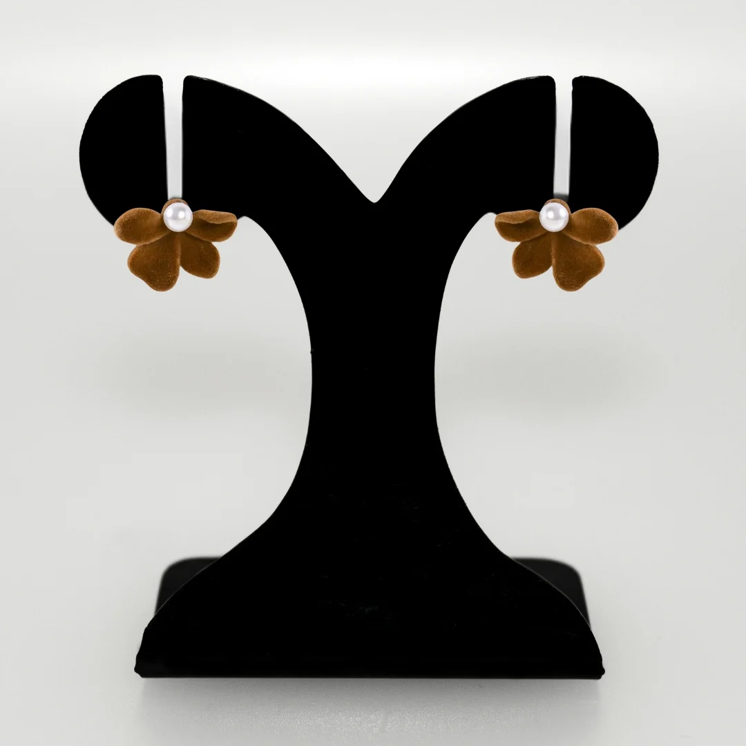 Soft Velvet Blossom Studs Brown - Image 6