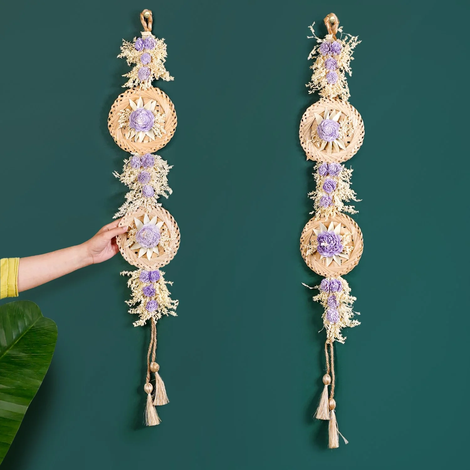 Sola Flowers And Corn Husk Leaves Organic Wall Hanging Set Of 2 - Image 2