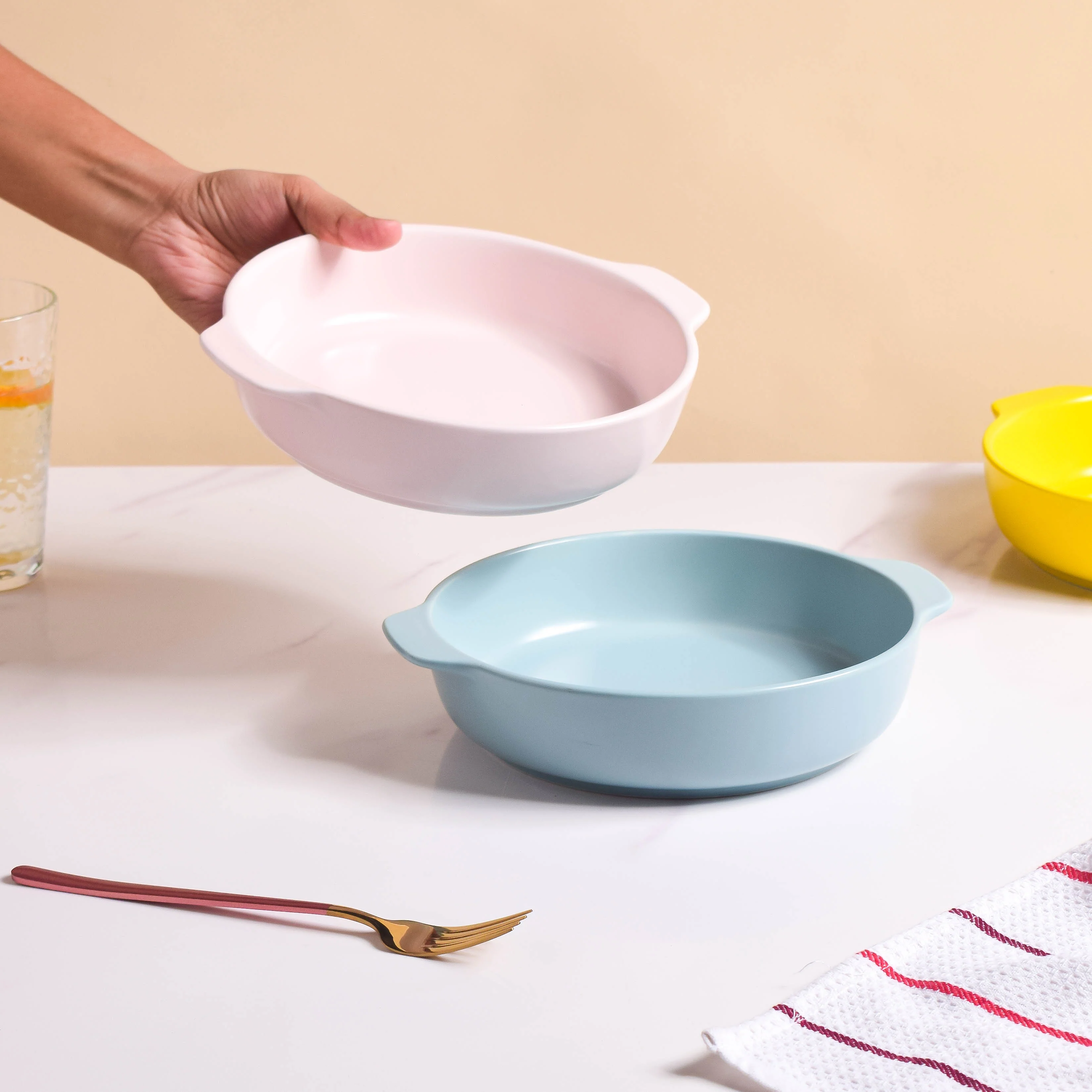 Solid Colored Baking Pot with Handle - Image 11