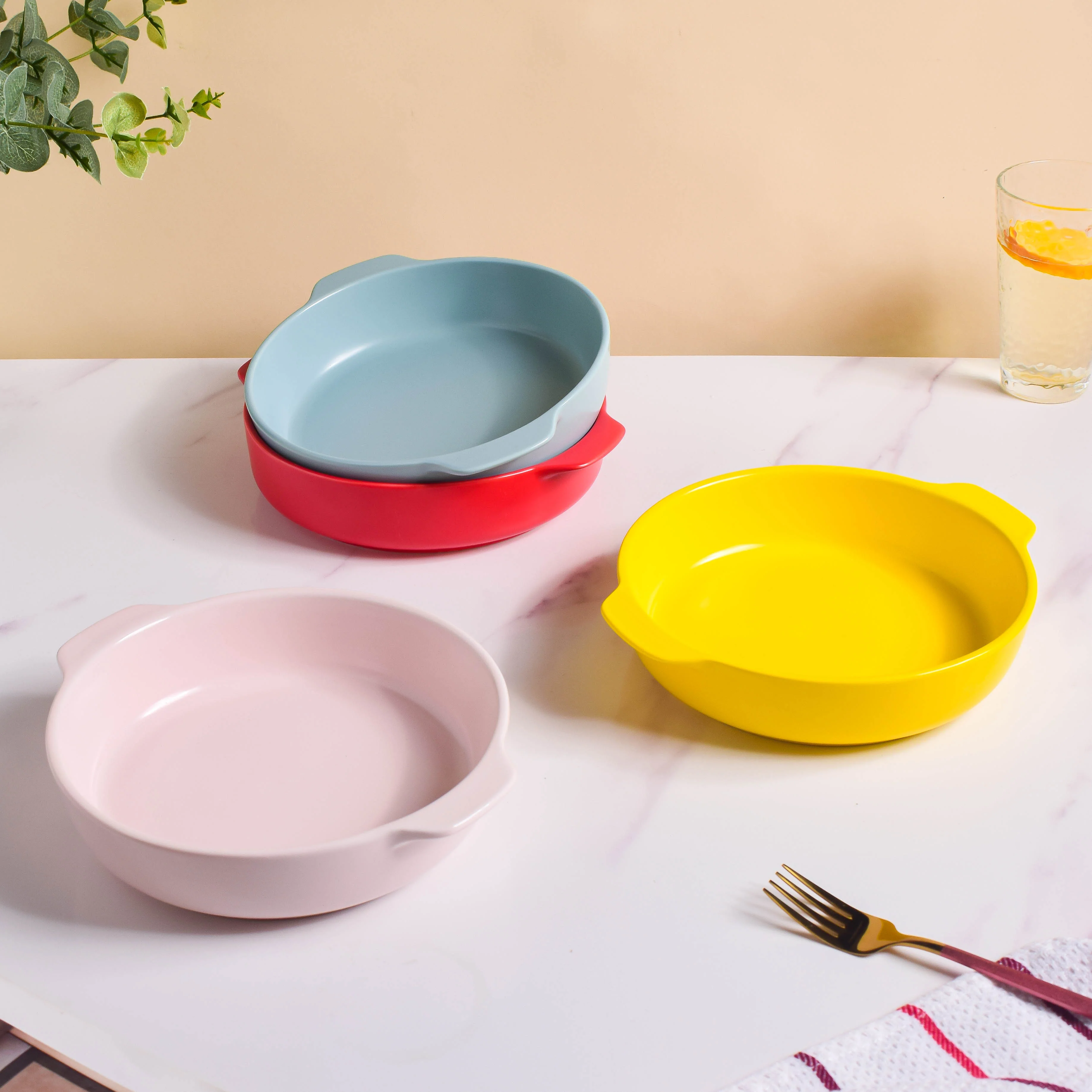 Solid Colored Baking Pot with Handle - Image 4