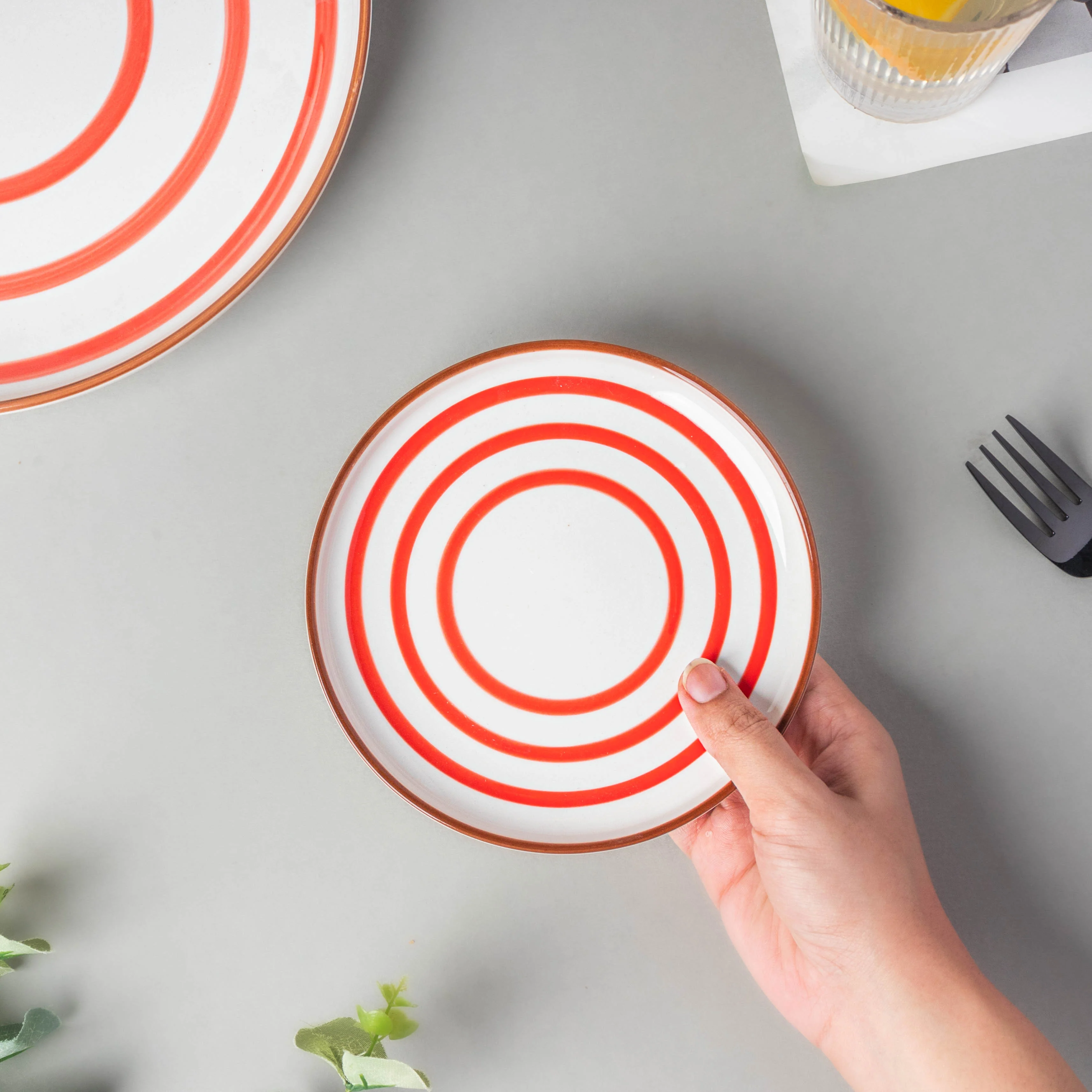 Spiral Snack Plate Red 6 Inch - Image 2
