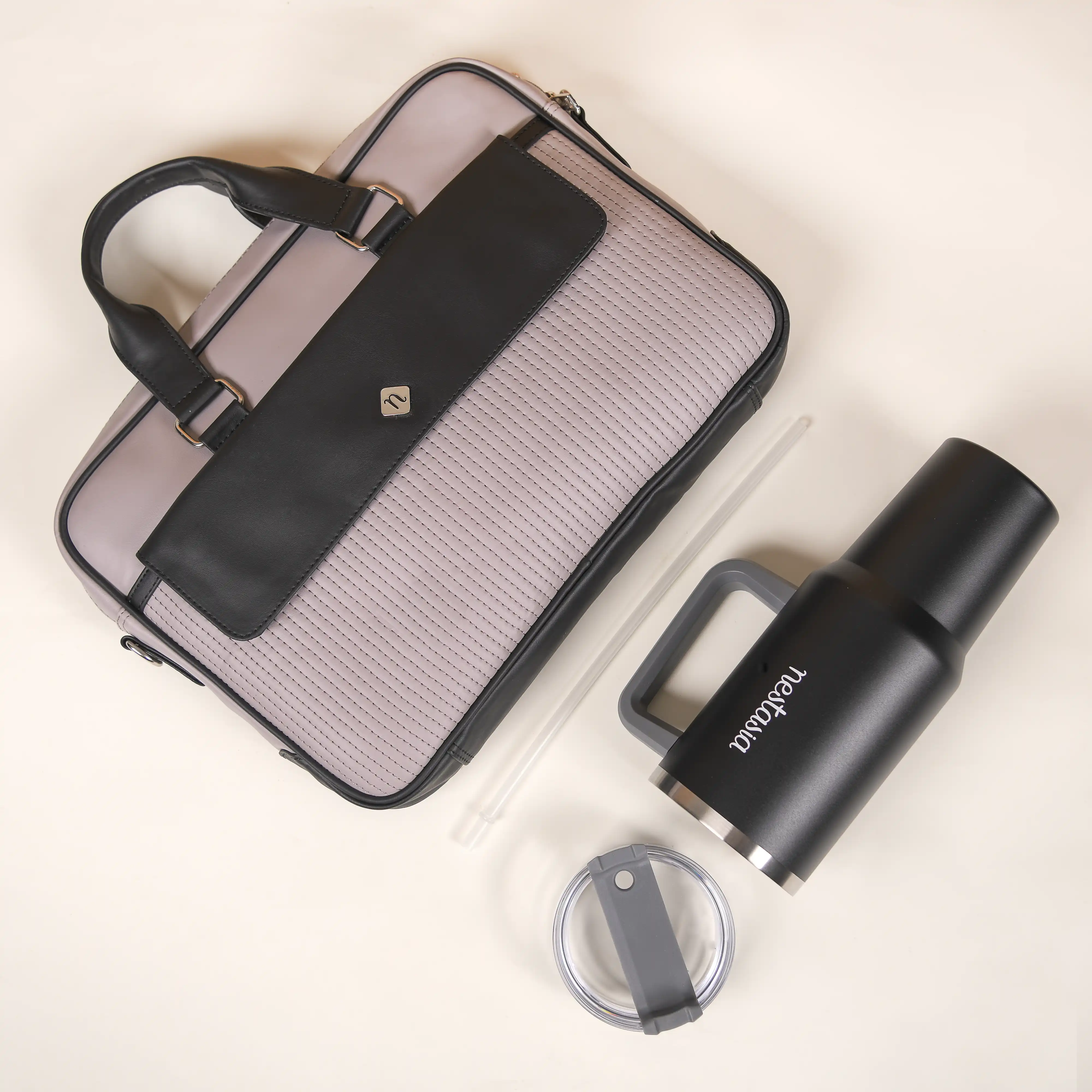 Stylish Office Essential Gift Set of 2 - Image 4