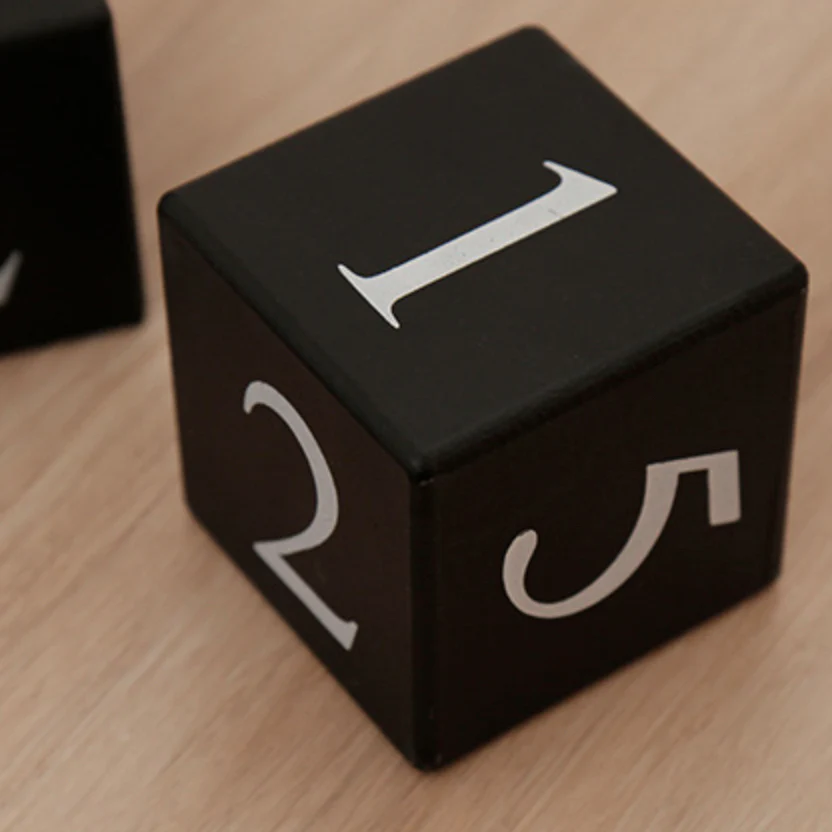 Table Calendar - Image 4