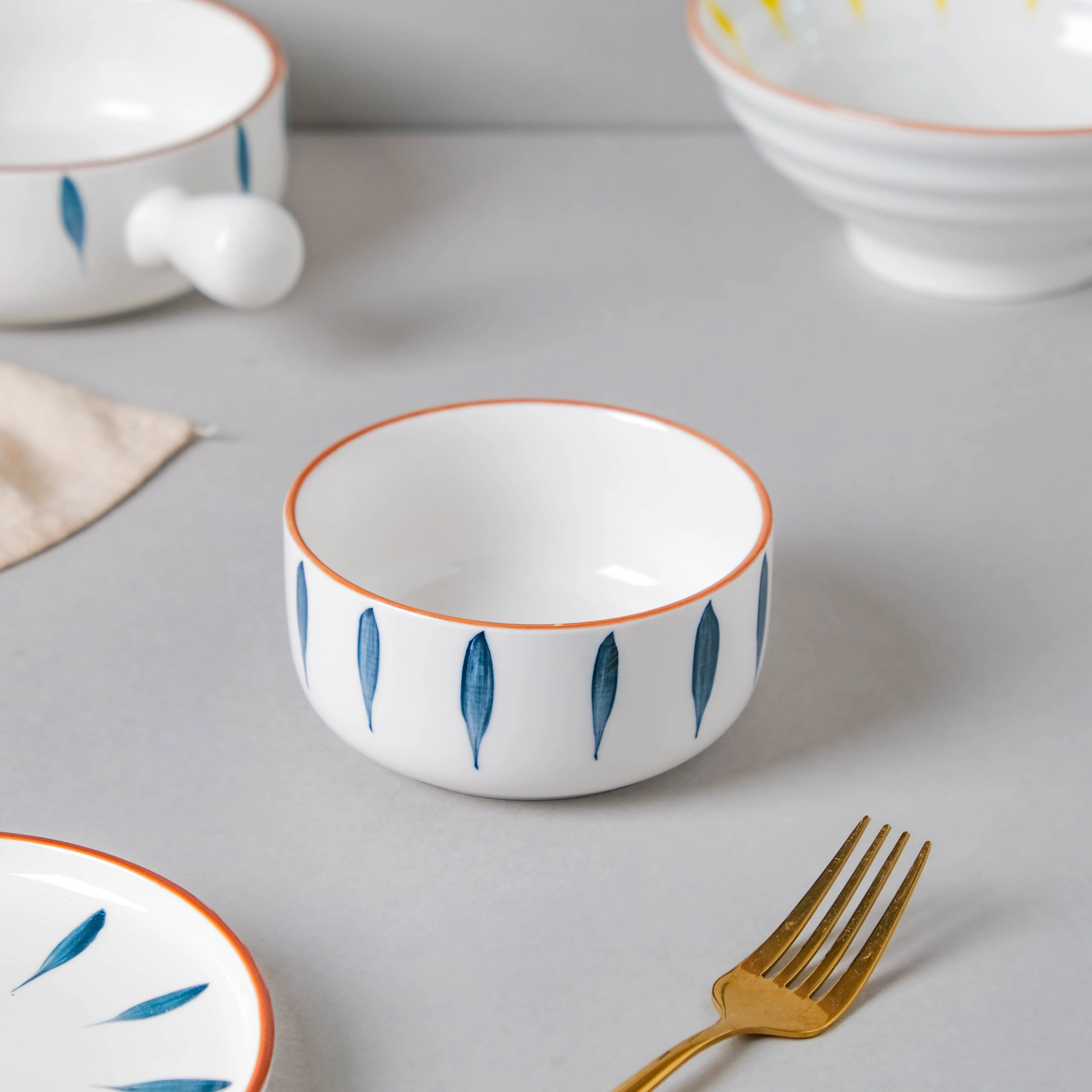 Teardrop Blue And Yellow 22 Piece Dinner Set For 6 - Image 18