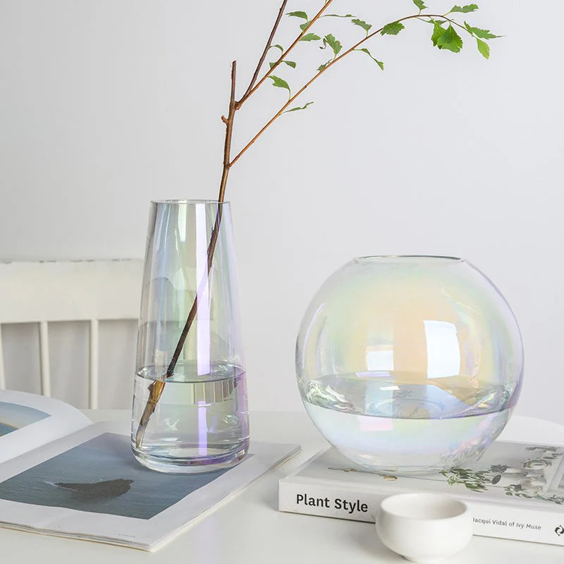 Transparent Glass Vase - Image 2