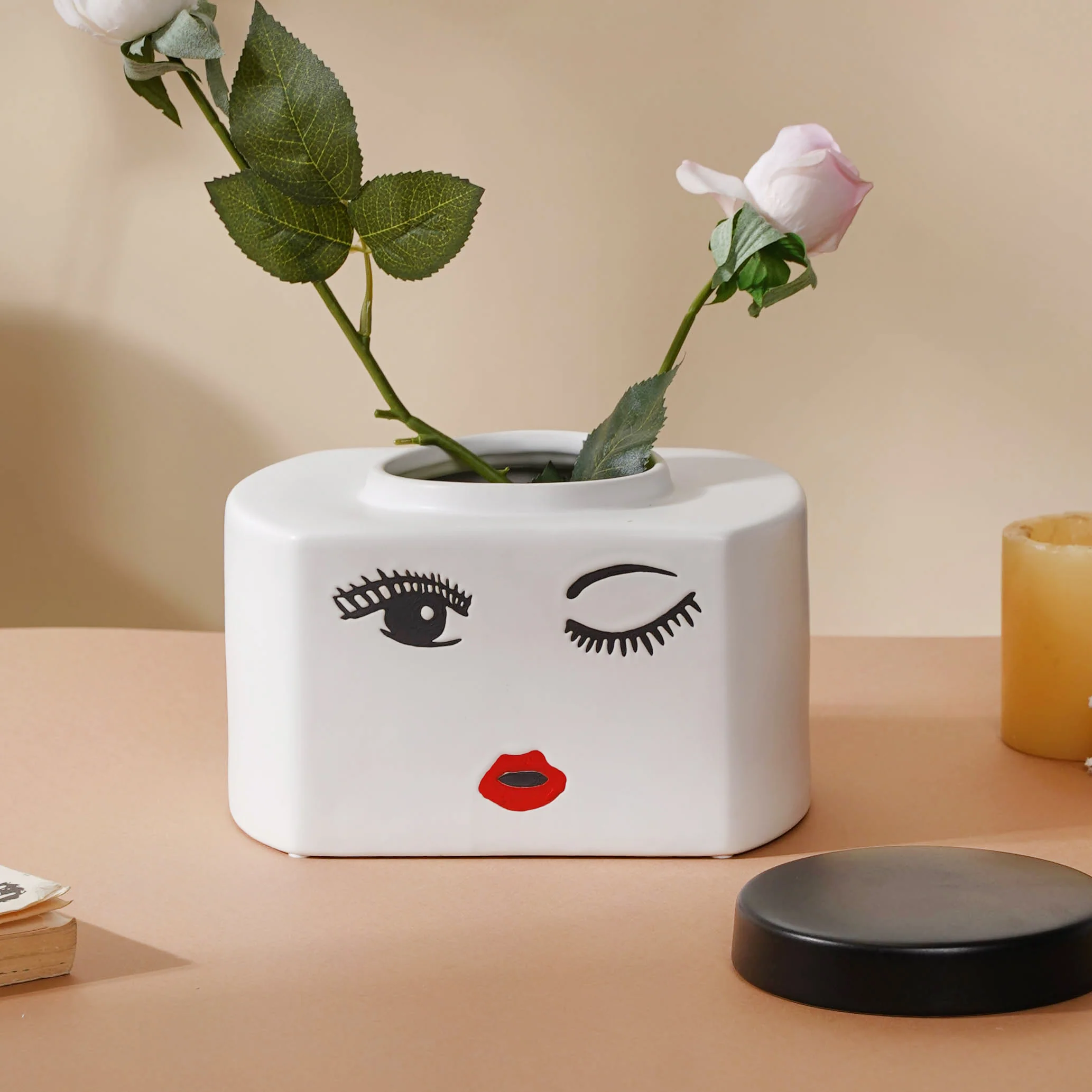 Trendy Flower Vase - Image 7