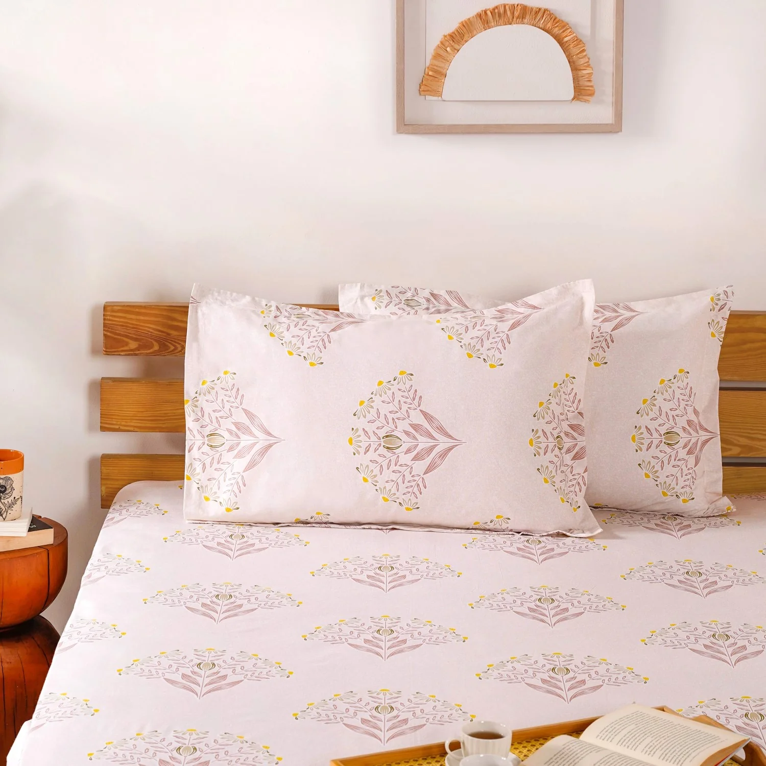 Ultra Soft Daisy 180 TC Pure Cotton Bedding Set Of 3 King Size 275x275 cm - Image 2