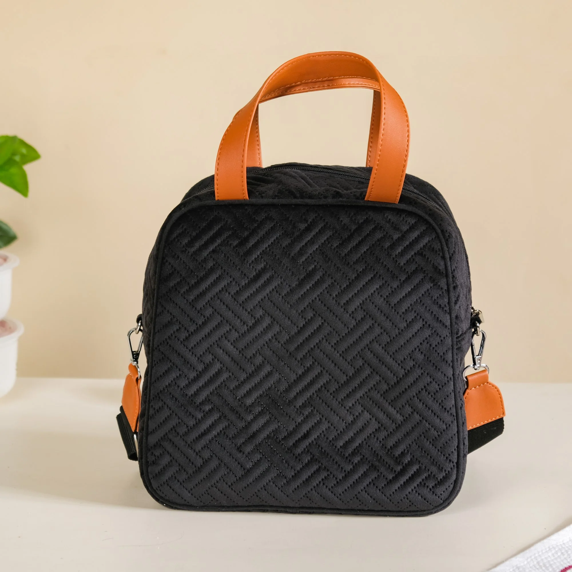 Sling Velvet Thermal Insulated Lunch Bag Black - Image 15