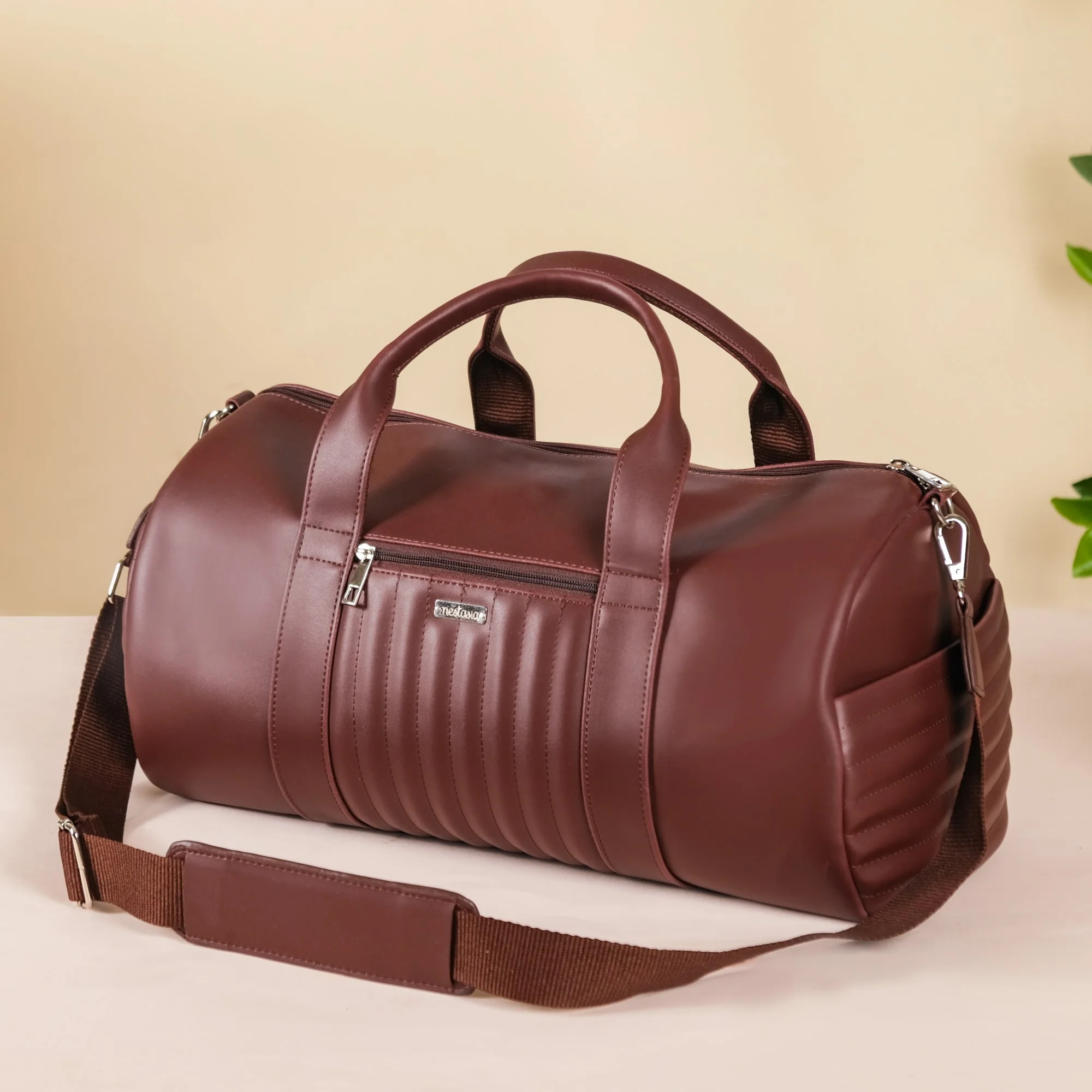 Wanderlust Duffle Bag Brown Large 17x9 Inch - Image 8