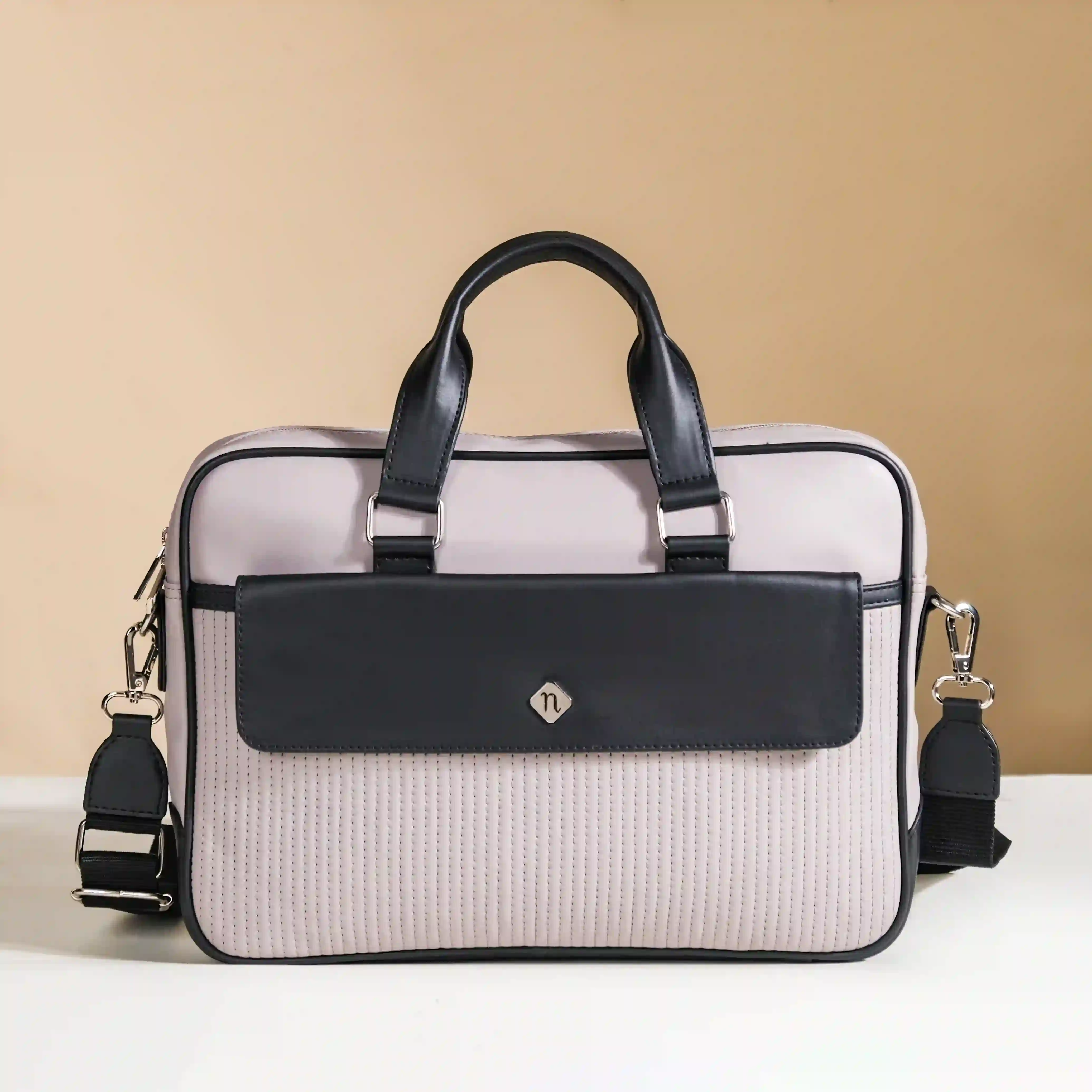 La Fusion Laptop Bag for Men and Women 14" x 10" - Image 10