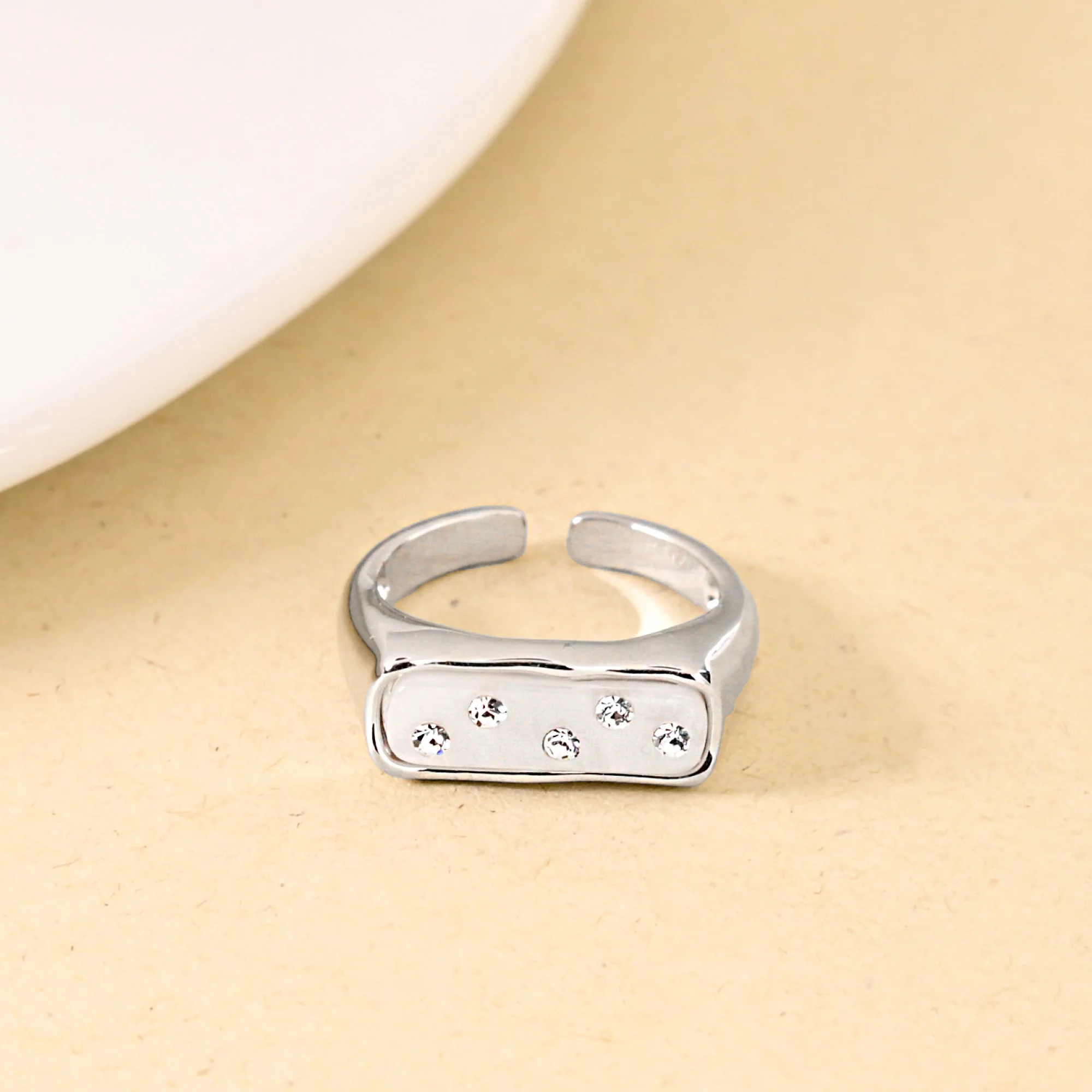 White Domino Stone Studded Silver Ring - Image 5