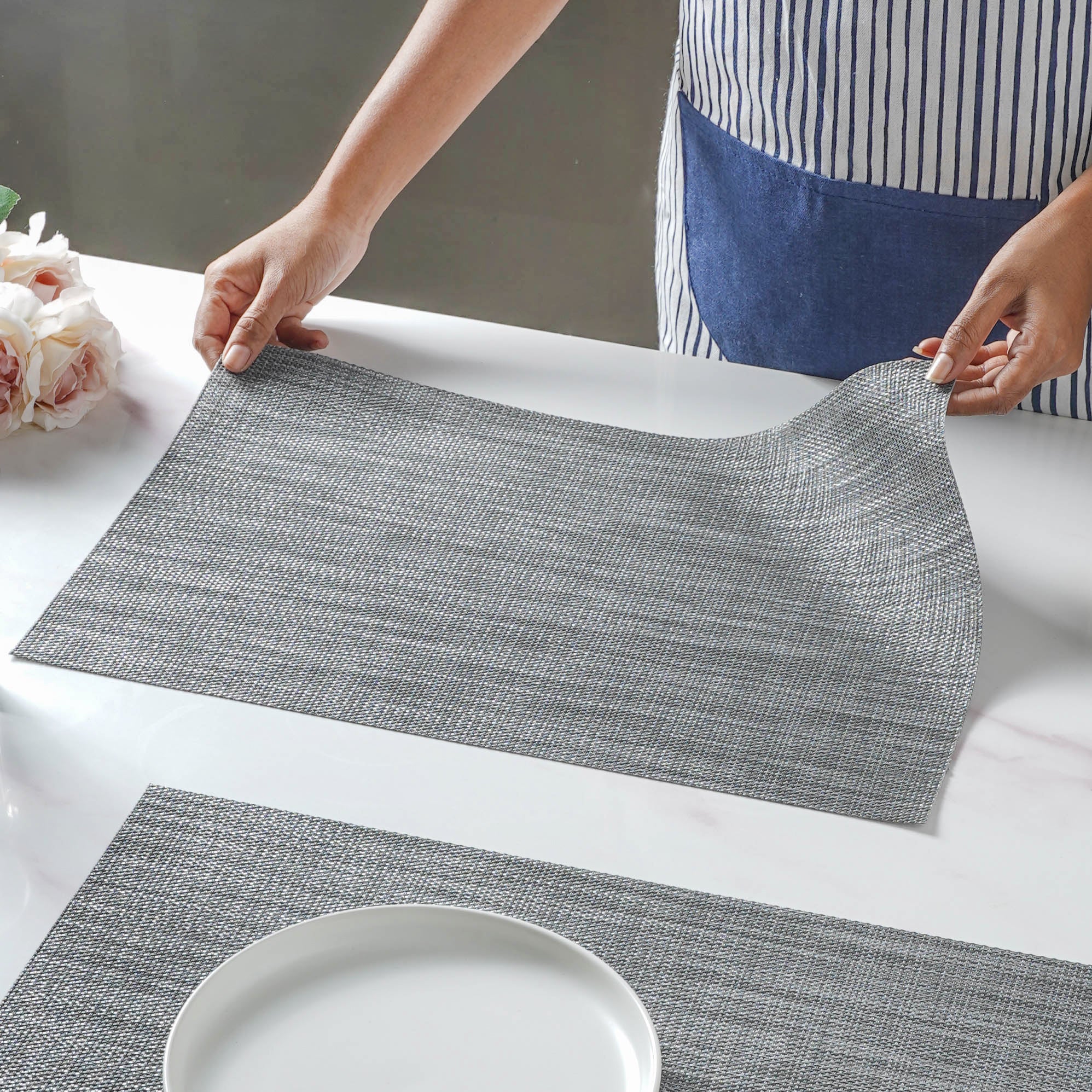 White-grey PVC Table Mat Set of 6 - Image 5