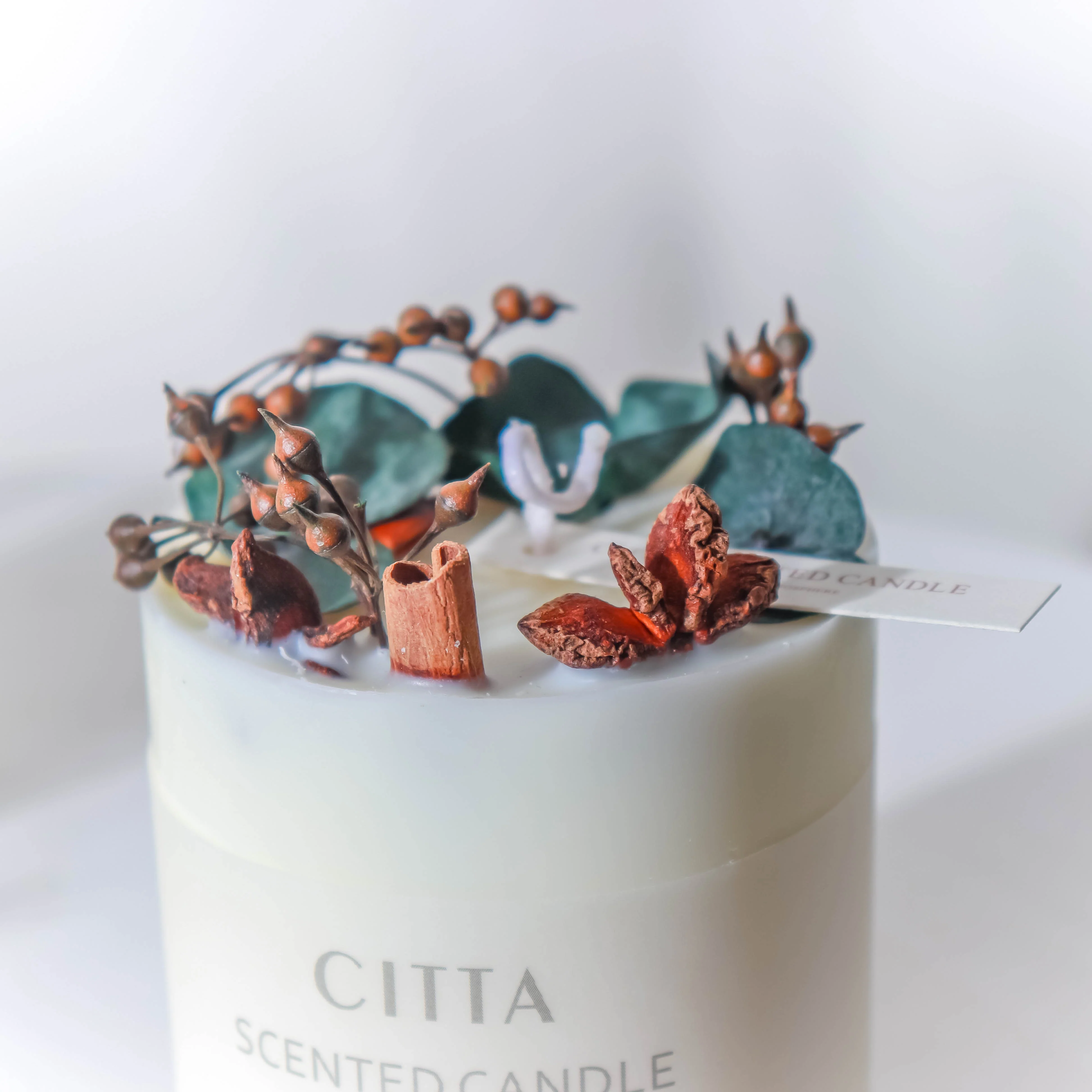 White Scented Candle - Image 14
