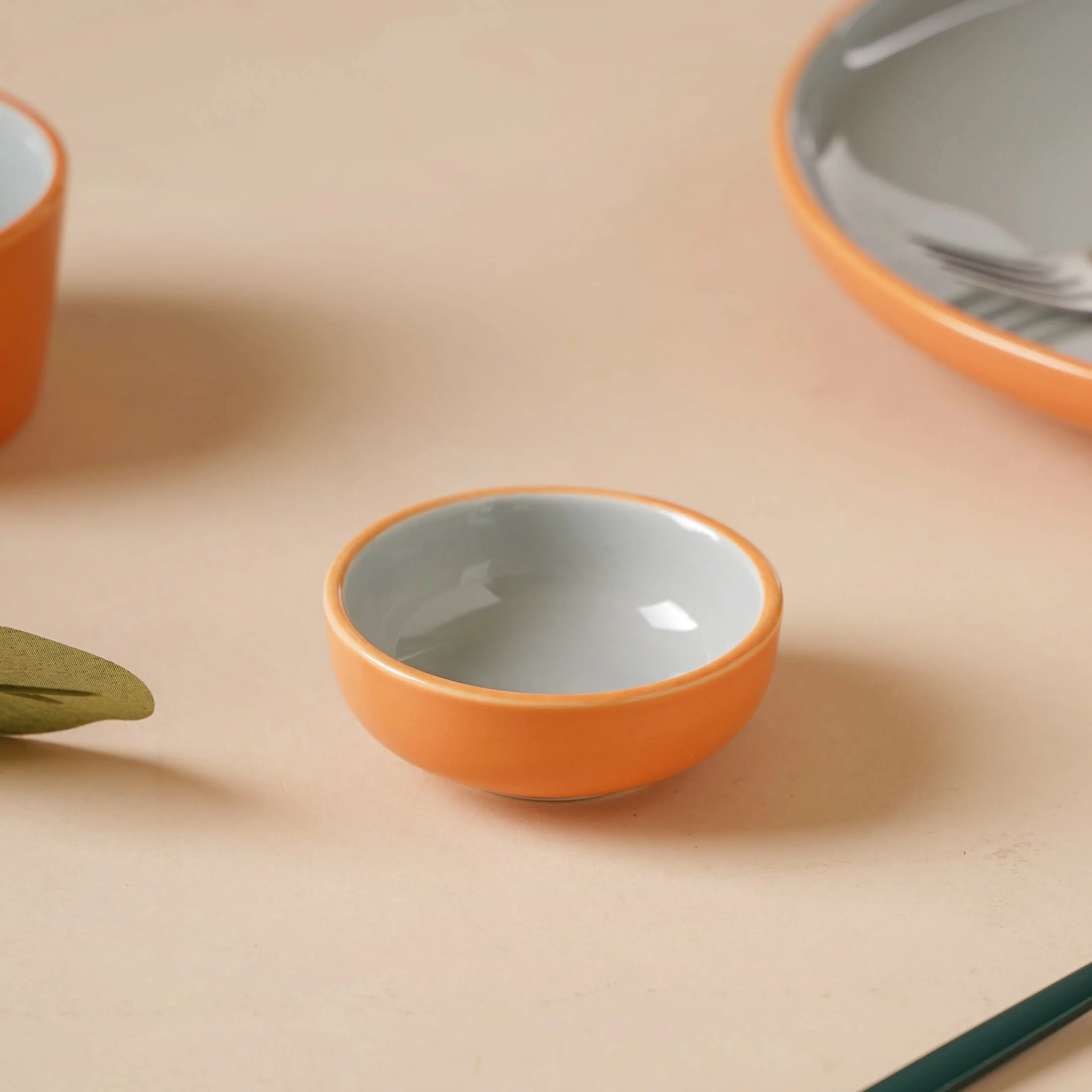 Zoella Grey 33 Piece Dinnerware For 6 - Image 11
